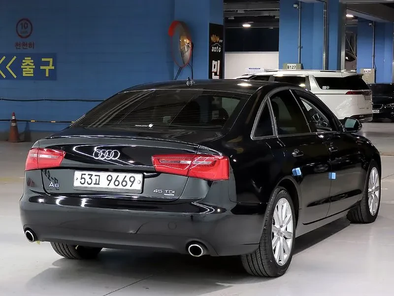 Audi A6 2.0 TDI Quattro, снимка 4 - Автомобили и джипове - 55056576