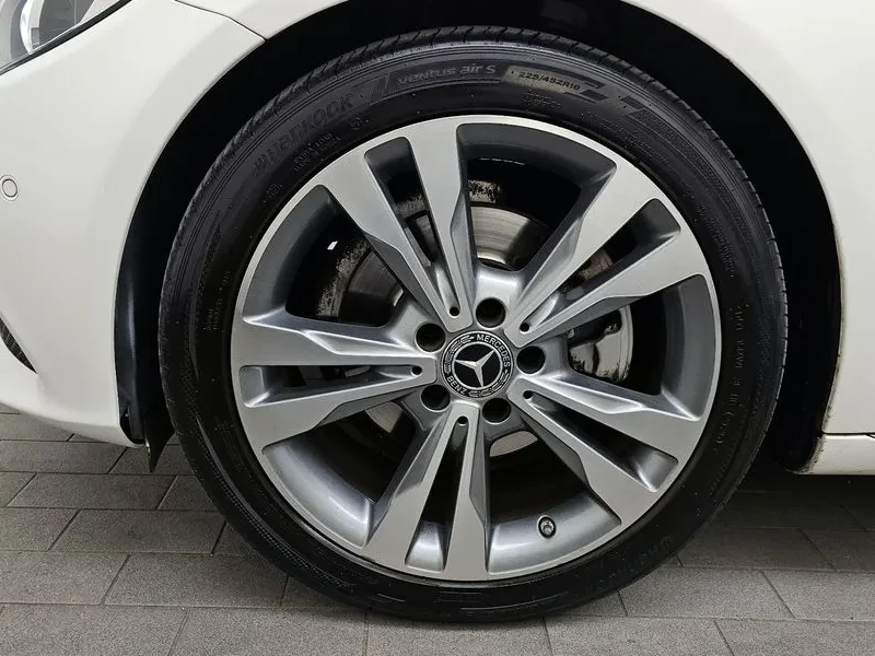 Mercedes-Benz C 200 САМО 30% АВАНС, снимка 10 - Автомобили и джипове - 56251390