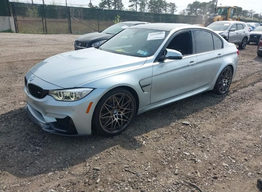 BMW M3 Carbon* Harman* ПОДГРЕВИ - изображение 2