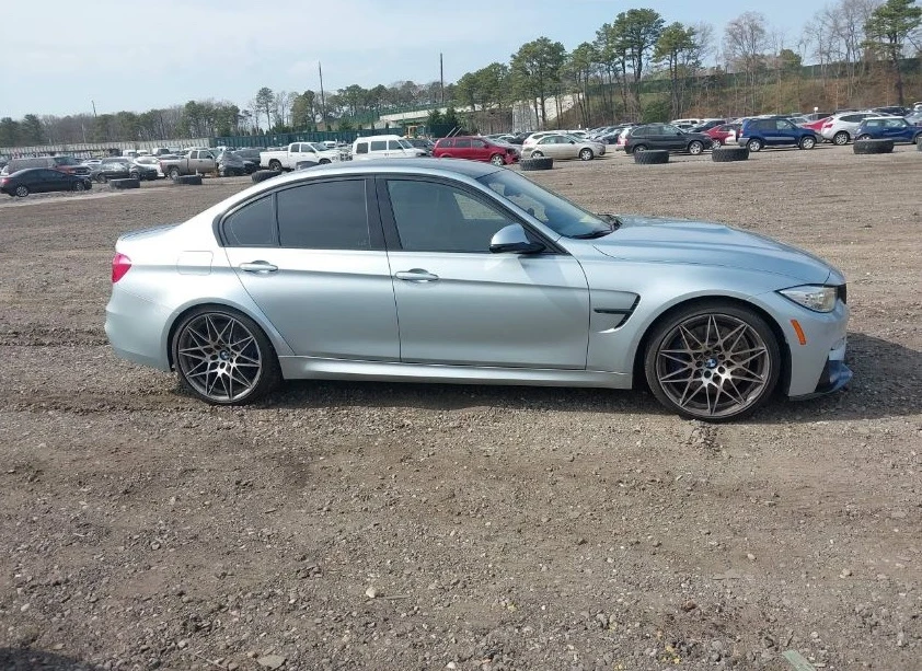 BMW M3 Carbon* Harman* ПОДГРЕВИ - изображение 6