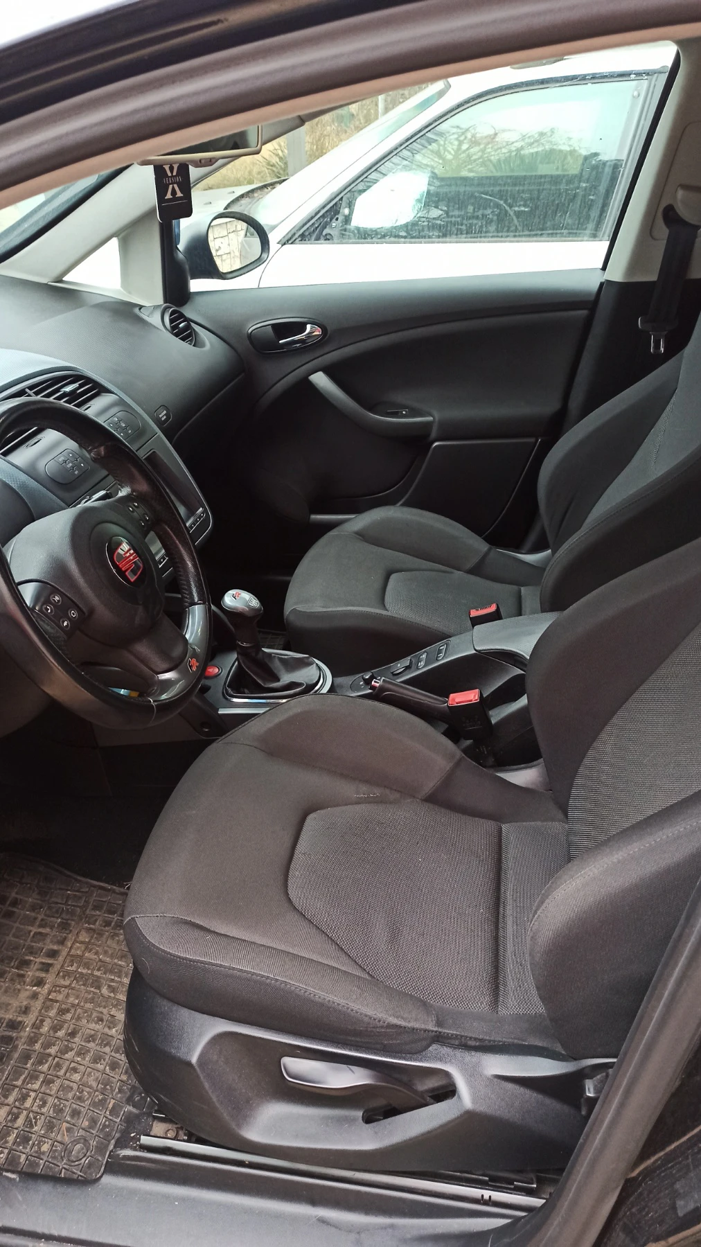Seat Altea FR 2.0 TDI 170 к.с. BMN - изображение 9