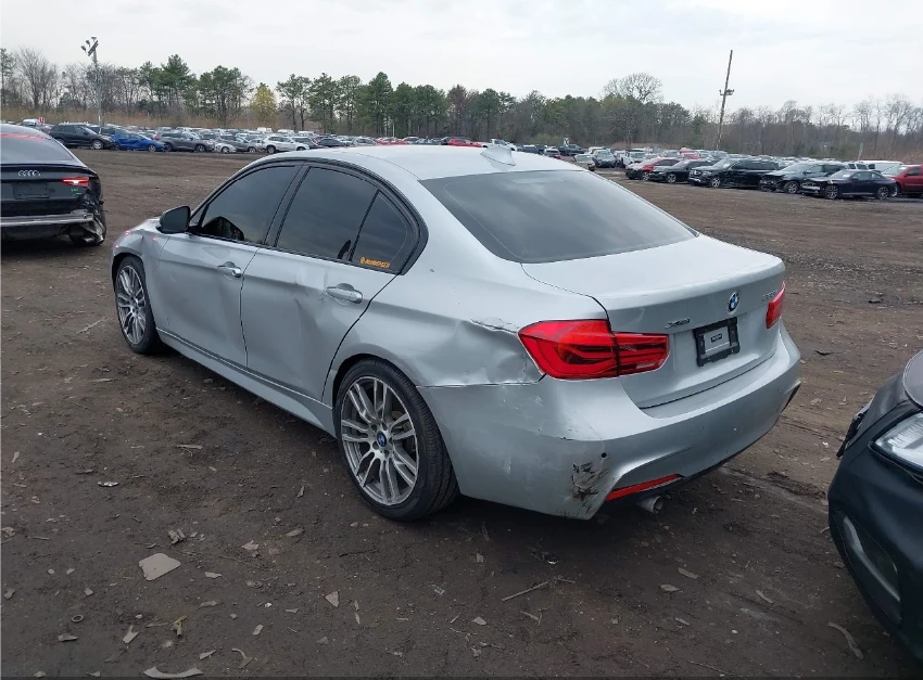 BMW 330 I XDRIVE* M-PACK - изображение 4