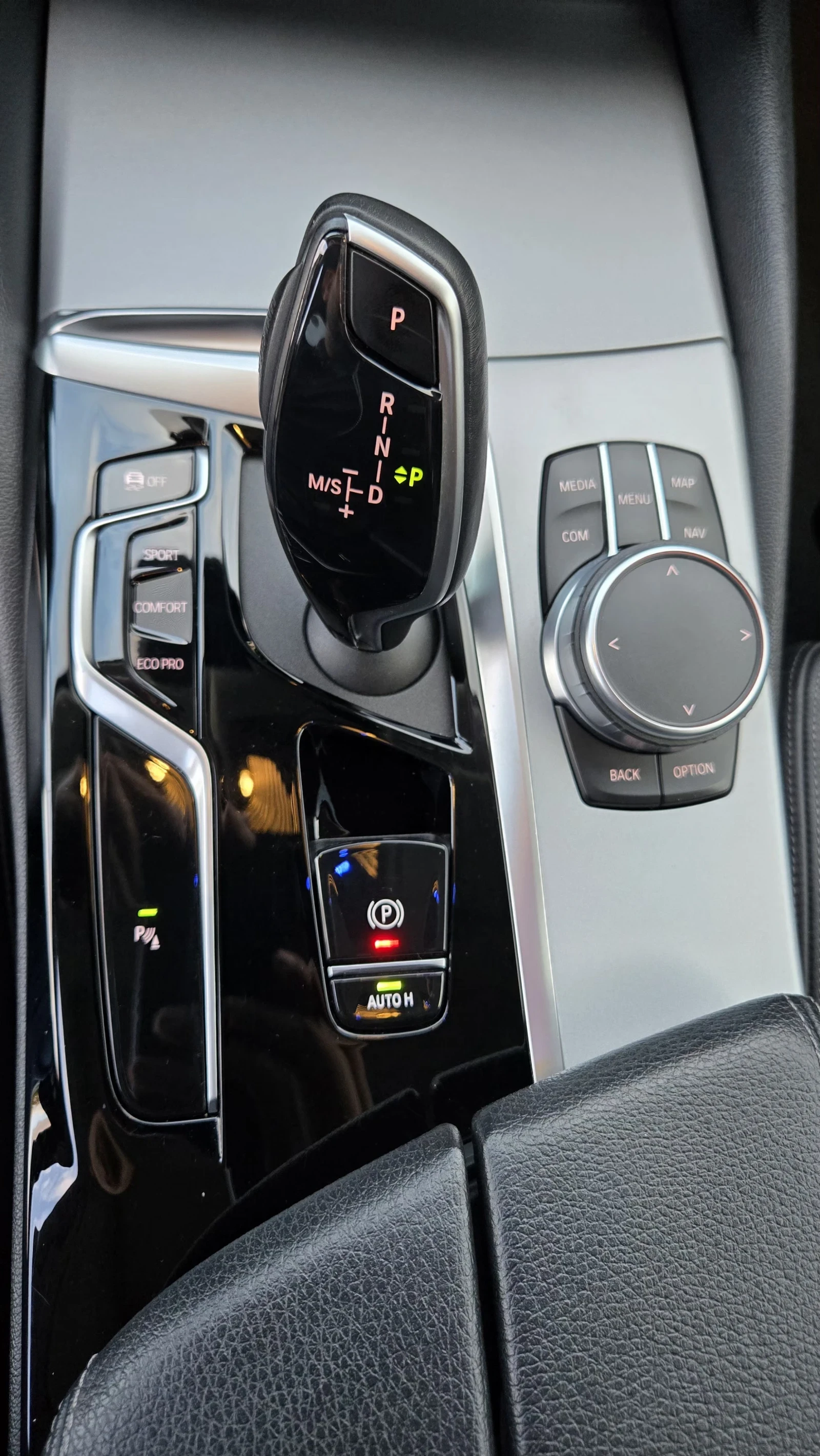 BMW 540 Mild Hybrid/xDrive/HUD/Laser led  | Mobile.bg   11