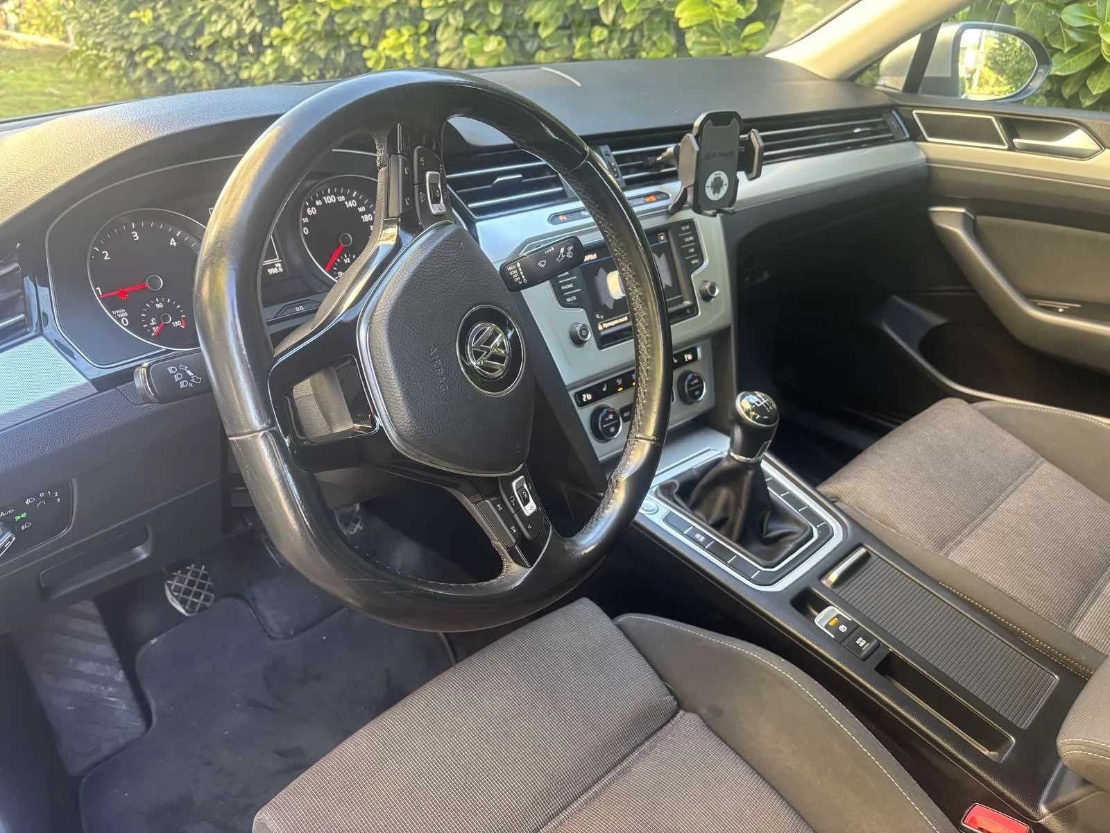 VW Passat | Mobile.bg   6