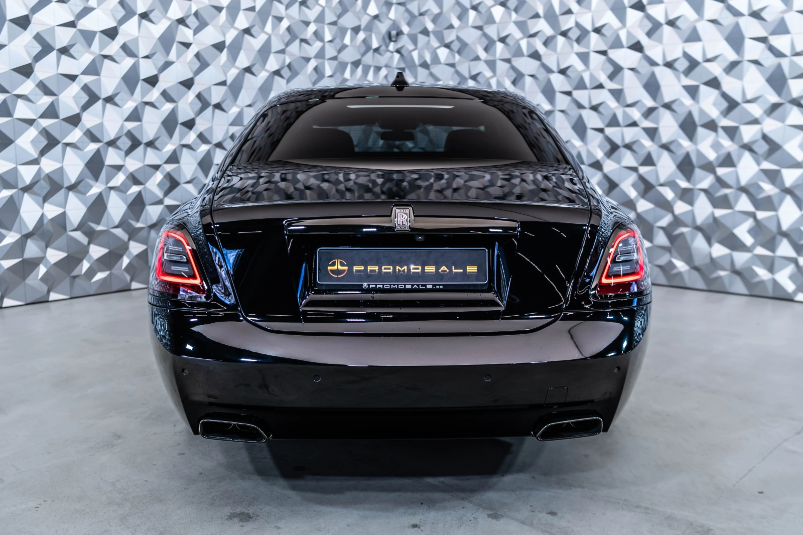 Rolls-Royce Ghost Black Badge Ghost * PROVENANCE*  - изображение 5