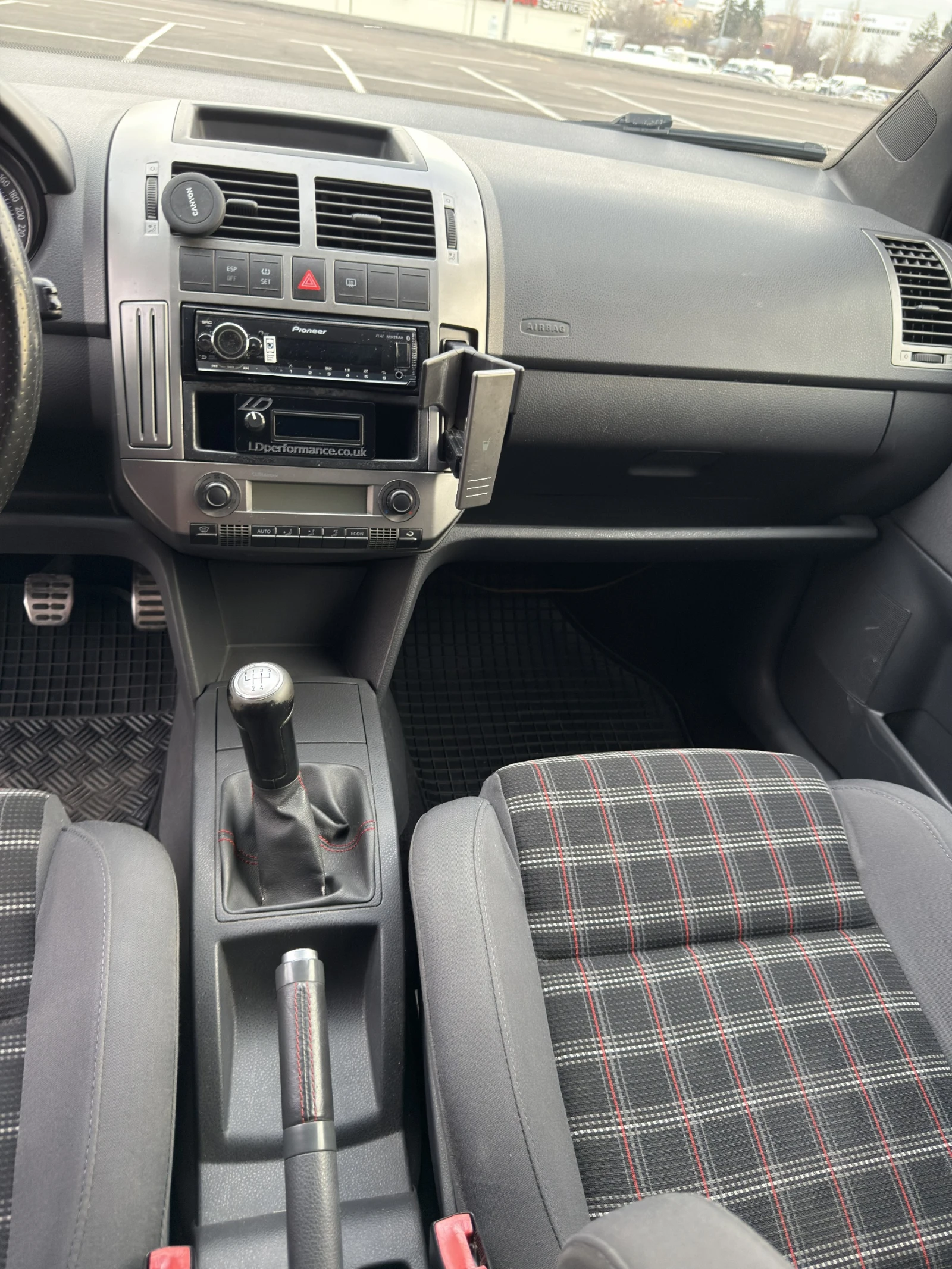 VW Polo GTi, снимка 12 - Автомобили и джипове - 53708724