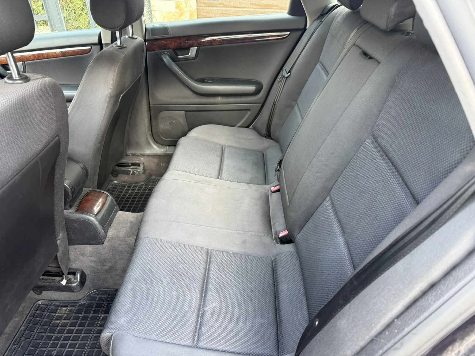 Audi A4 1.9 TDI-131HP, снимка 5 - Автомобили и джипове - 53945278