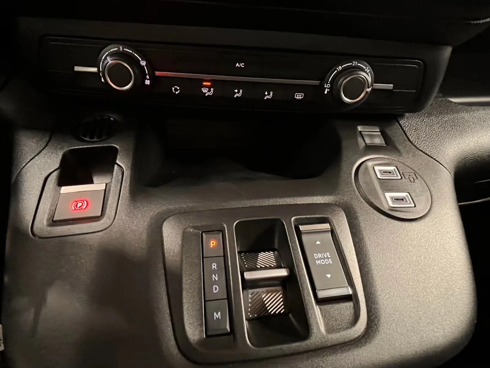 Toyota Proace City НОВ/1.5D/L2/131HP/7S/NAVI/183h, снимка 12 - Автомобили и джипове - 54114476