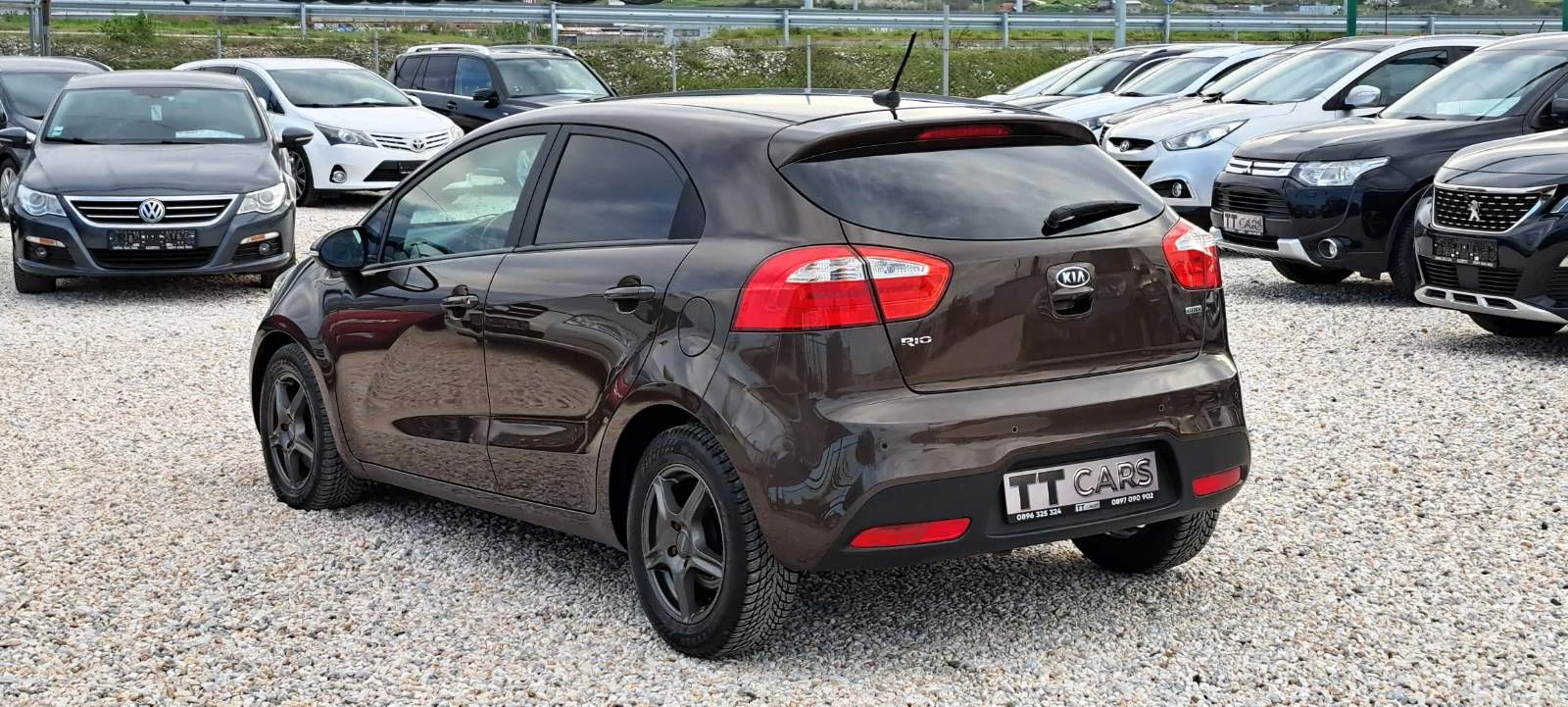 Kia Rio 1.4D Нави, Камера, Keyles, Подгрев, TОП Състояние, снимка 5 - Автомобили и джипове - 54159810