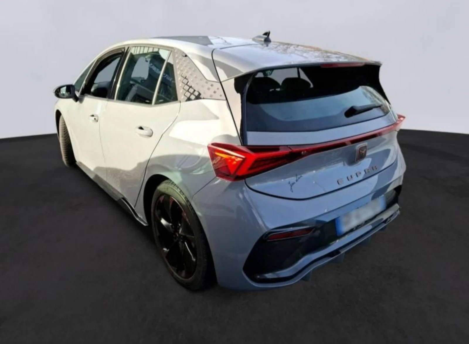 Cupra Born 62Kwh.150Kw.Led.Navi.ACC.Kamera, снимка 3 - Автомобили и джипове - 54211032