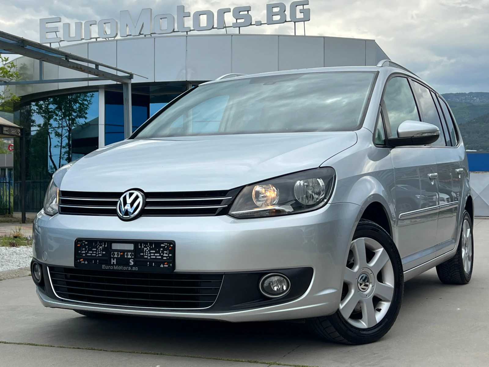 VW Touran 2.0TDI, 7м, ПЪЛНА СЕРВИЗНА ИСТОРИЯ!!!