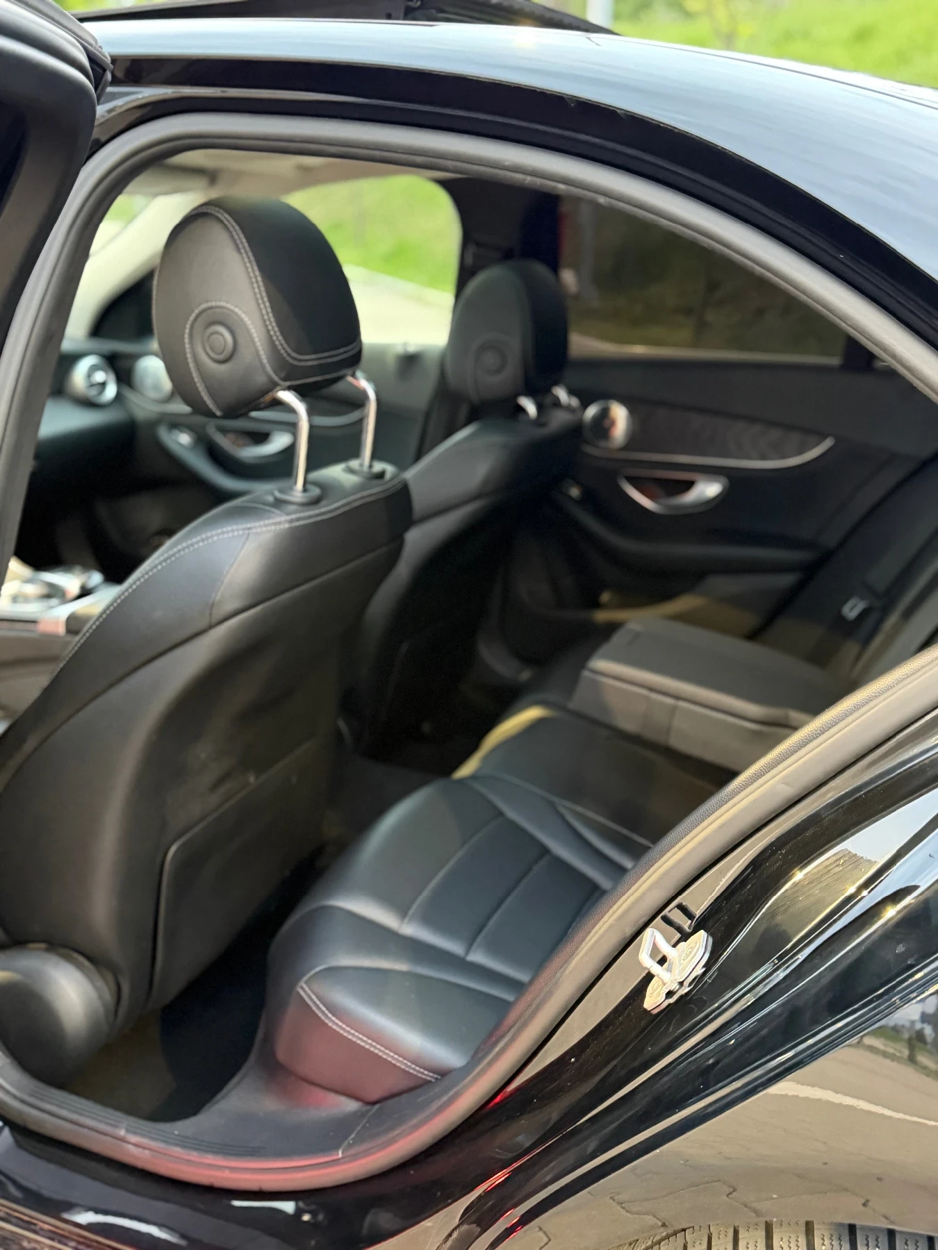 Mercedes-Benz C 300 4Matic/Burmester/Панорама/Камера/Blind Assist/Memo, снимка 11 - Автомобили и джипове - 54487791