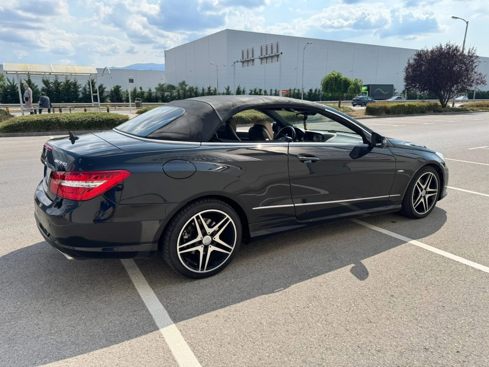 Mercedes-Benz E 350 Avangarde AMG paket FULL Германия, снимка 13 - Автомобили и джипове - 54554034