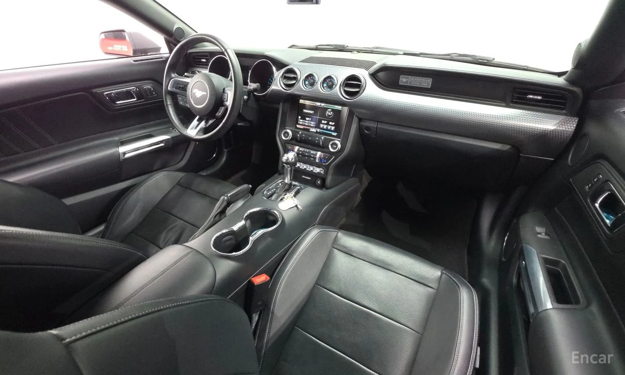 Ford Mustang 2.3* ECO* BOOST* ПОДГРЕВ* КАМЕРА* КЕЙЛЕС, снимка 7 - Автомобили и джипове - 54643937
