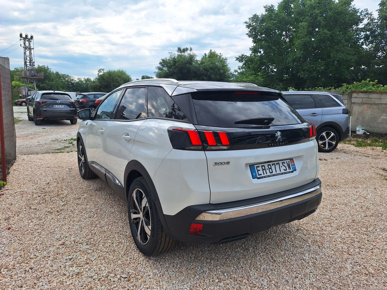 Peugeot 3008 1.6d* Нави/Камера /Старт-Стоп/Кросуей/Кейлес/ТОП* , снимка 6 - Автомобили и джипове - 55289911