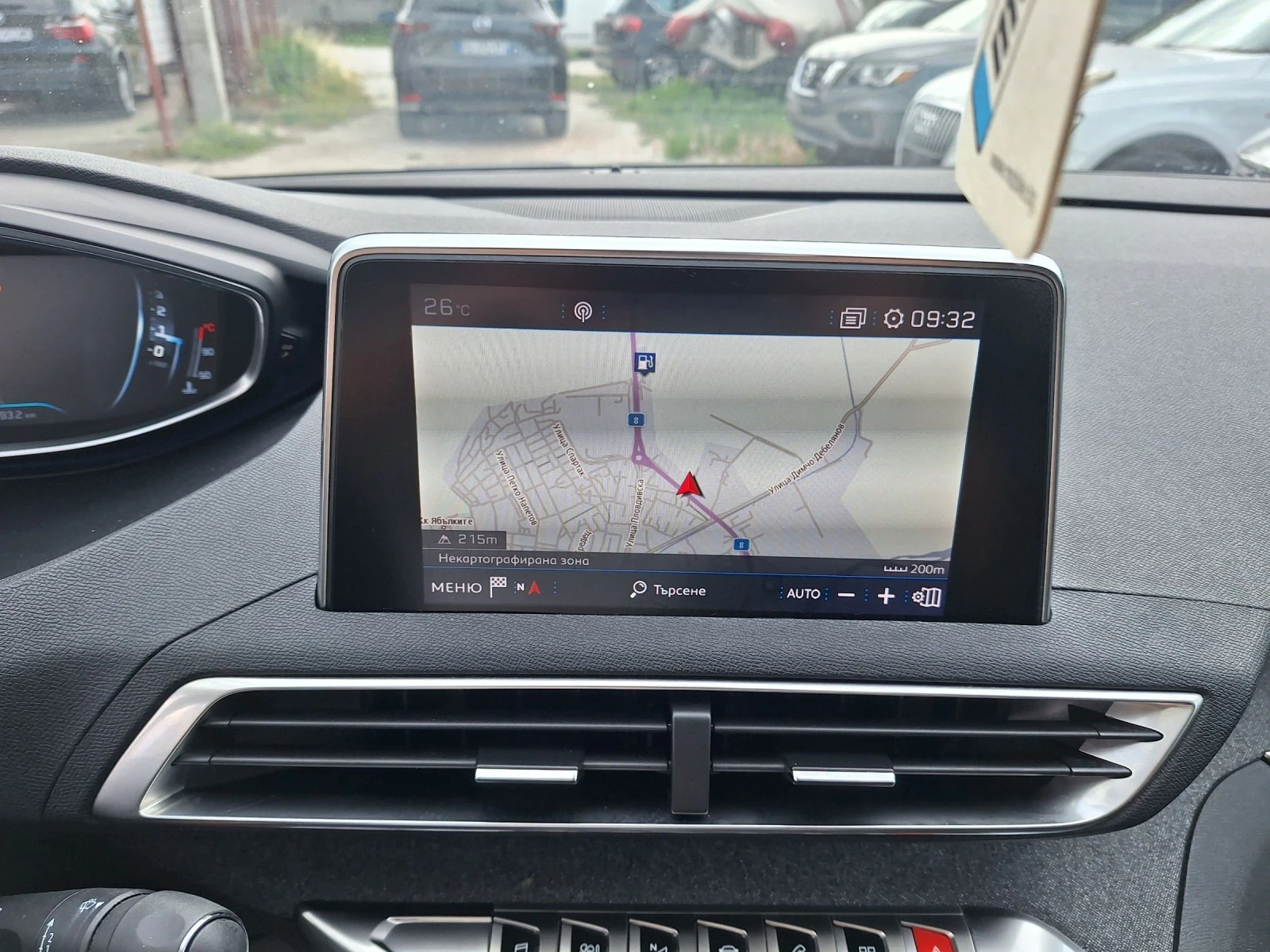 Peugeot 3008 1.6d* Нави/Камера /Старт-Стоп/Кросуей/Кейлес/ТОП* , снимка 12 - Автомобили и джипове - 55289911