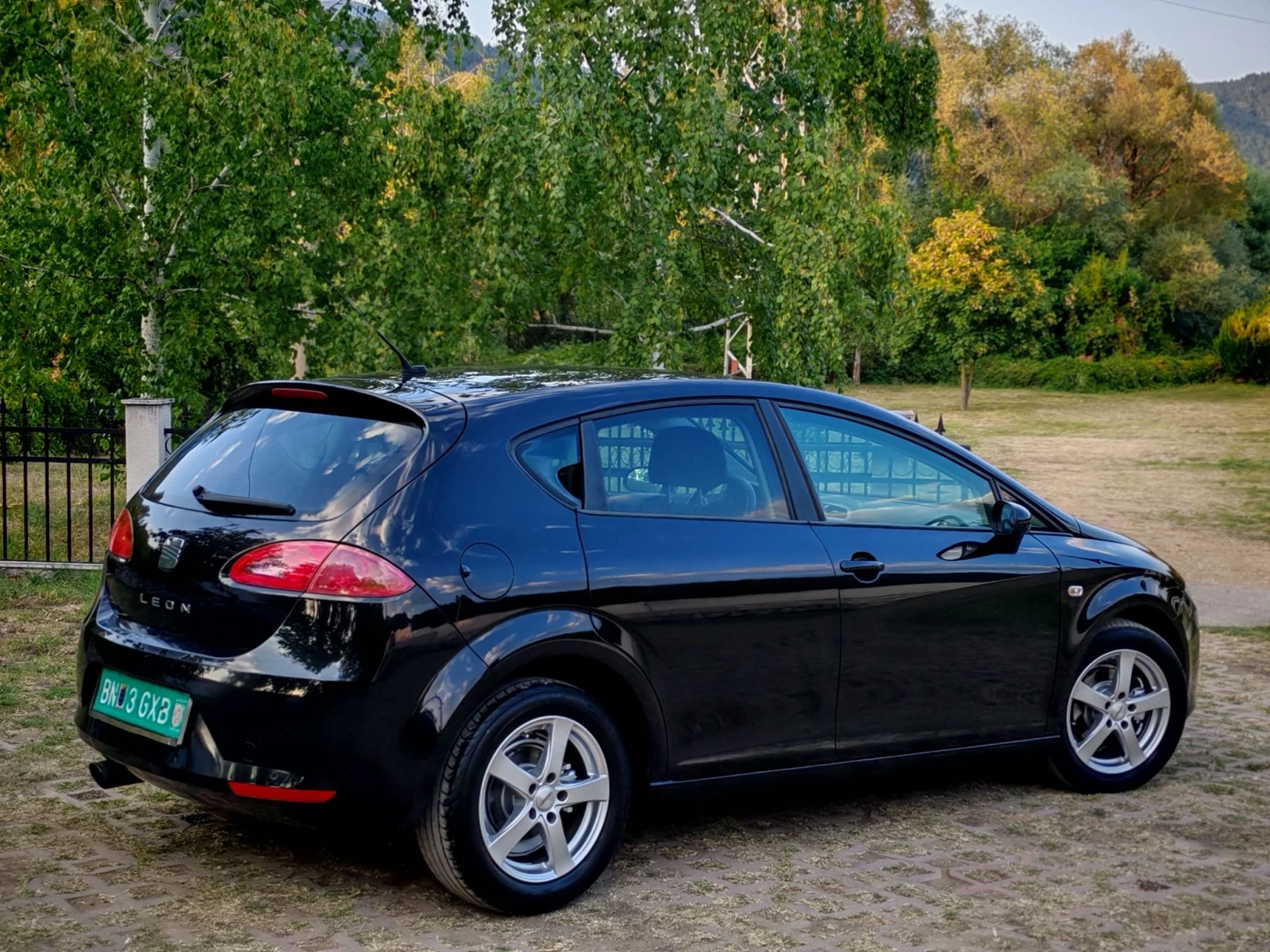 Seat Leon 1.9TDI(105)* XENON* RECARO* НАВИГАЦИЯ* НОВ ВНОС* , снимка 7 - Автомобили и джипове - 55754133