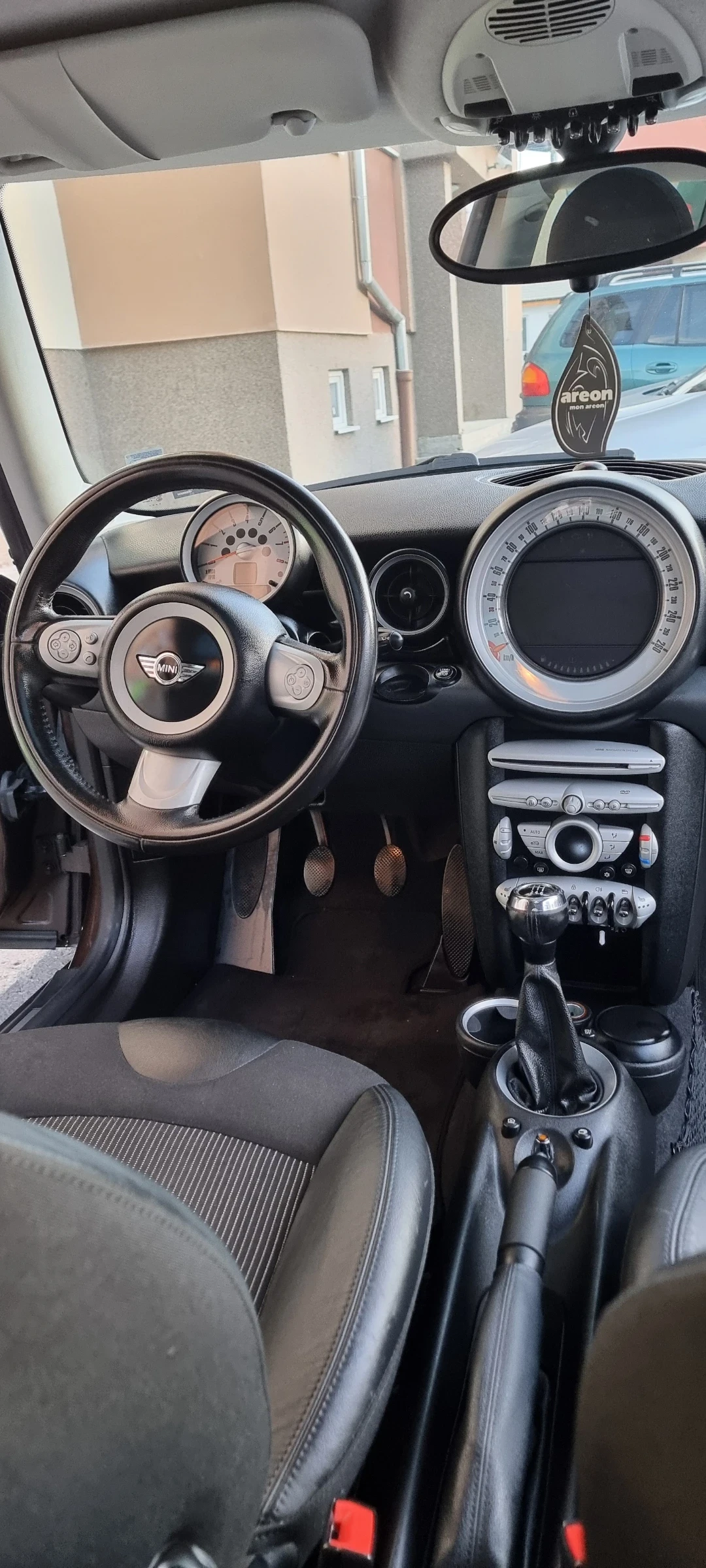 Mini Clubman 1.6 бензин, снимка 13 - Автомобили и джипове - 55754906