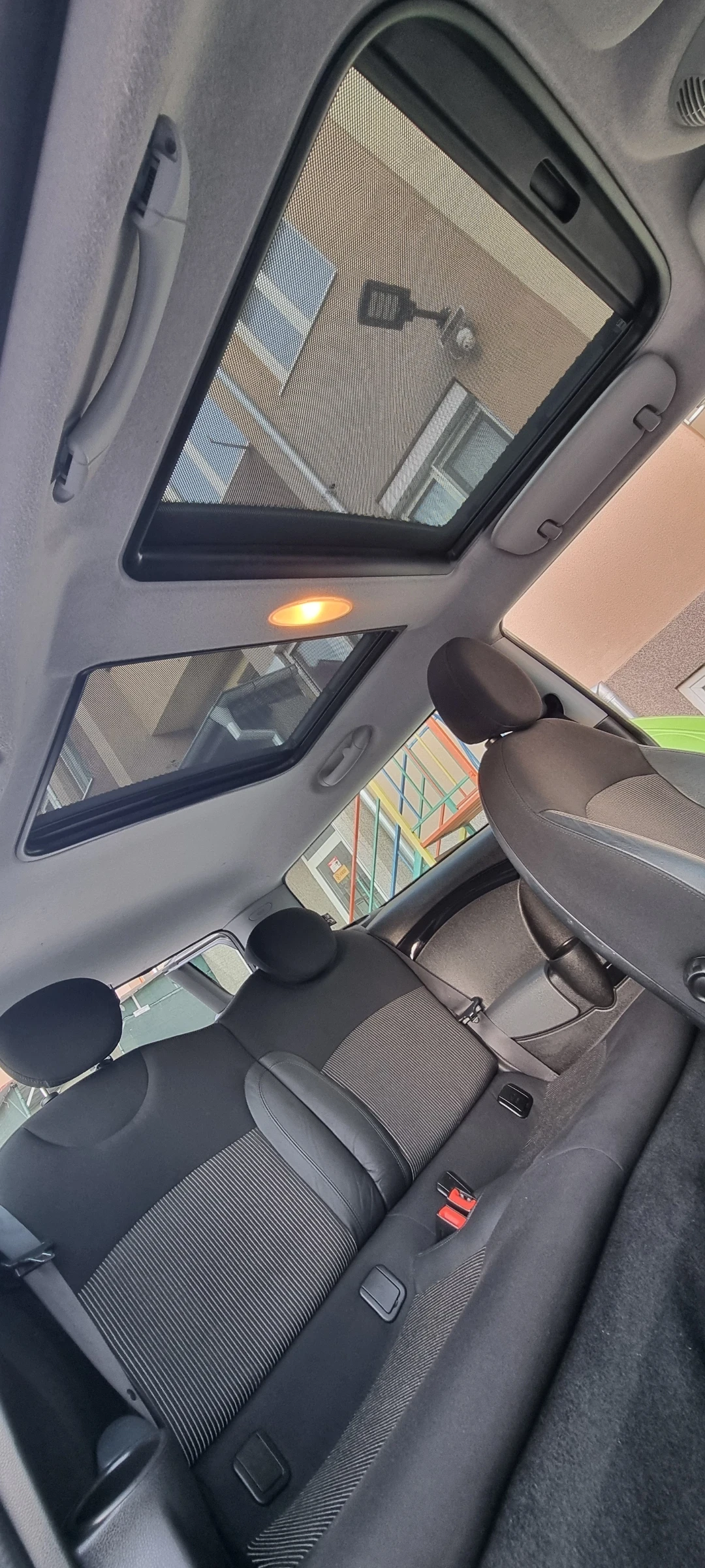 Mini Clubman 1.6 бензин, снимка 12 - Автомобили и джипове - 55754906