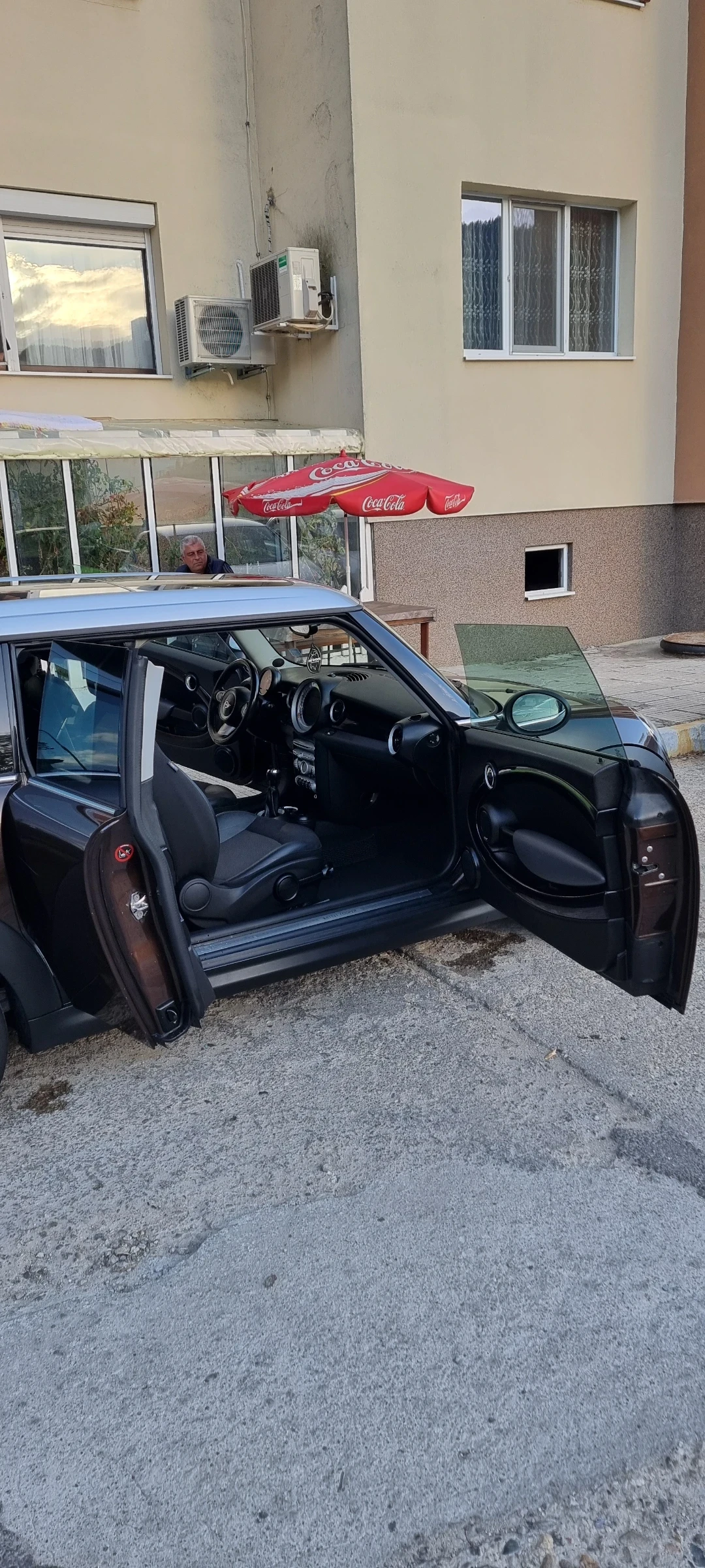 Mini Clubman 1.6 бензин, снимка 6 - Автомобили и джипове - 55754906
