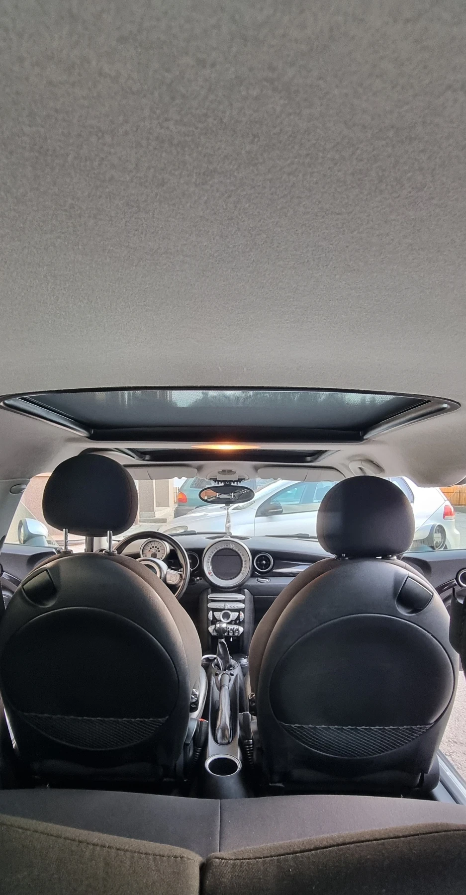 Mini Clubman 1.6 бензин, снимка 17 - Автомобили и джипове - 55754906