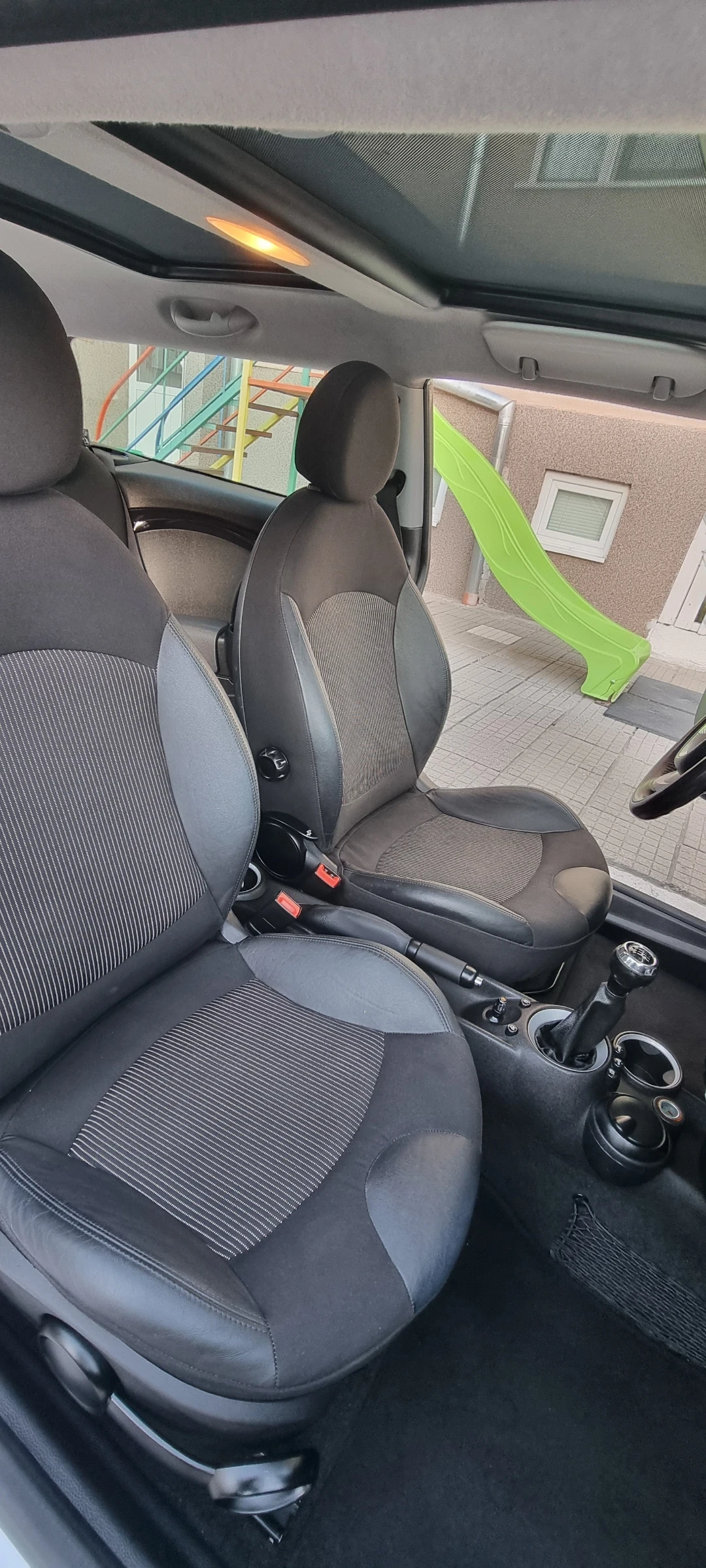 Mini Clubman 1.6 бензин, снимка 9 - Автомобили и джипове - 55754906