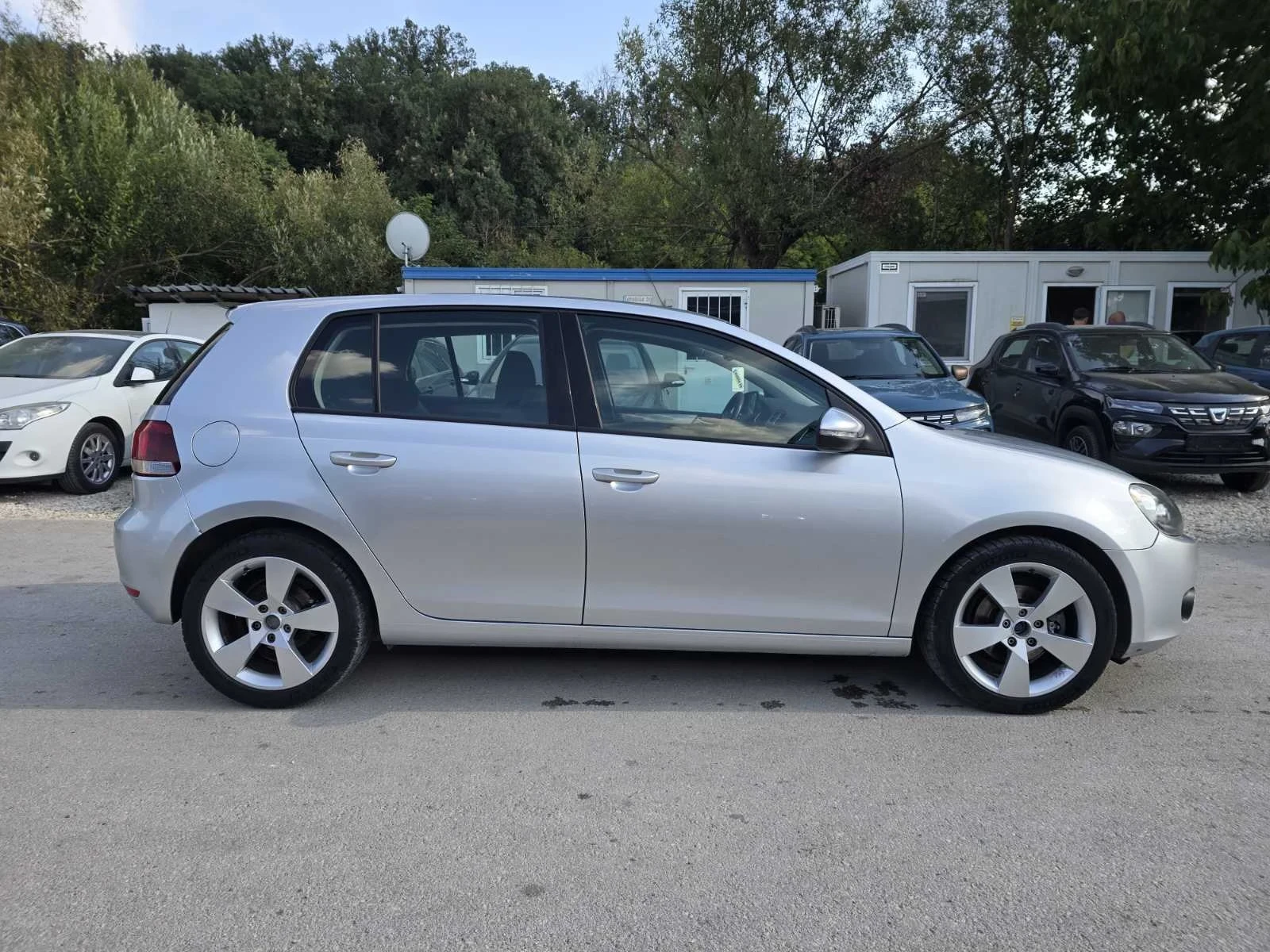 VW Golf Volkswagen Golf VI 2.0 TDI 110 к.с., снимка 8 - Автомобили и джипове - 55943220