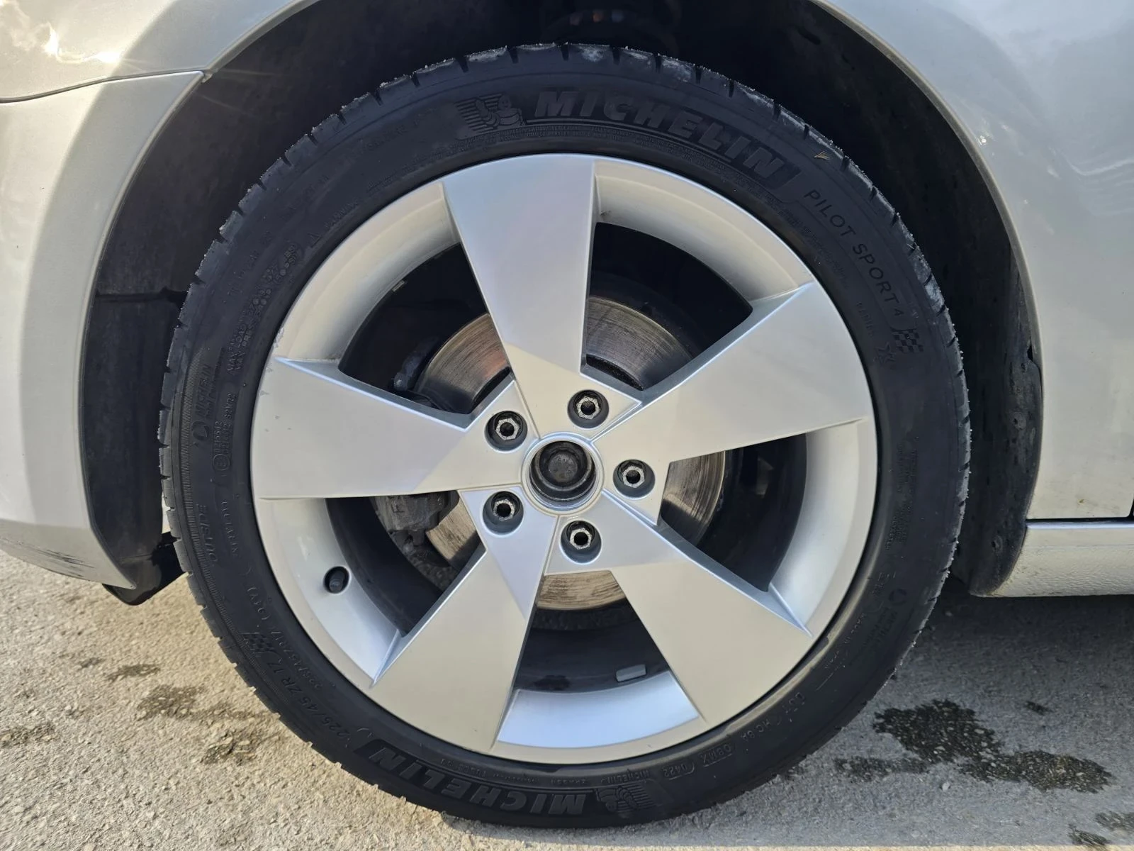VW Golf Volkswagen Golf VI 2.0 TDI 110 к.с., снимка 9 - Автомобили и джипове - 55943220