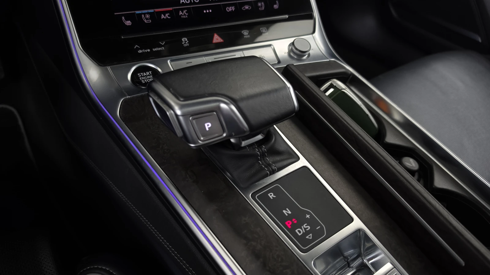 Audi A7 55 TFSI quattro* 360* HUD* МАСАЖ* КРАЙНА ЦЕНА, снимка 9 - Автомобили и джипове - 55984059