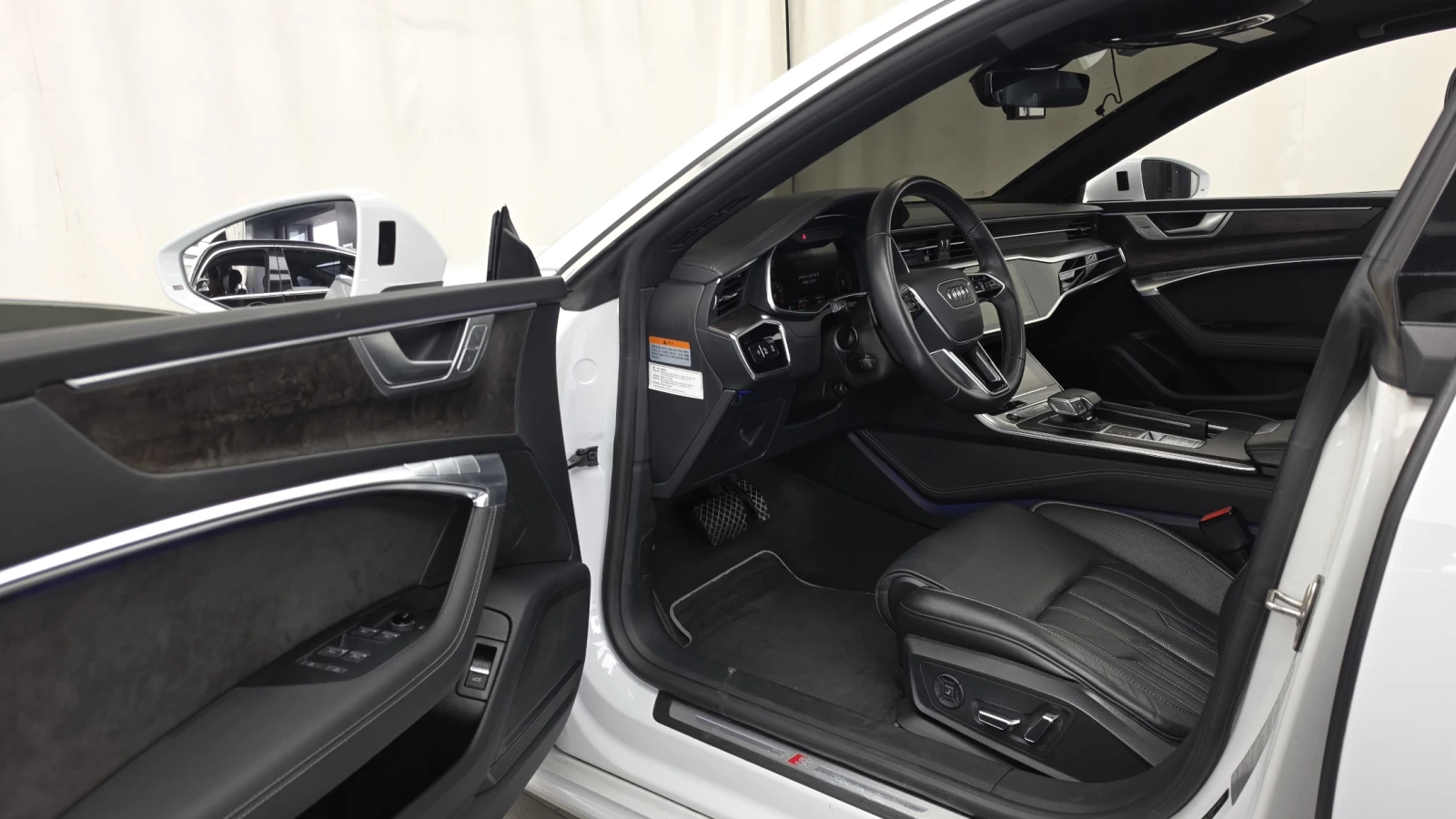 Audi A7 55 TFSI quattro* 360* HUD* МАСАЖ* КРАЙНА ЦЕНА, снимка 10 - Автомобили и джипове - 55984059