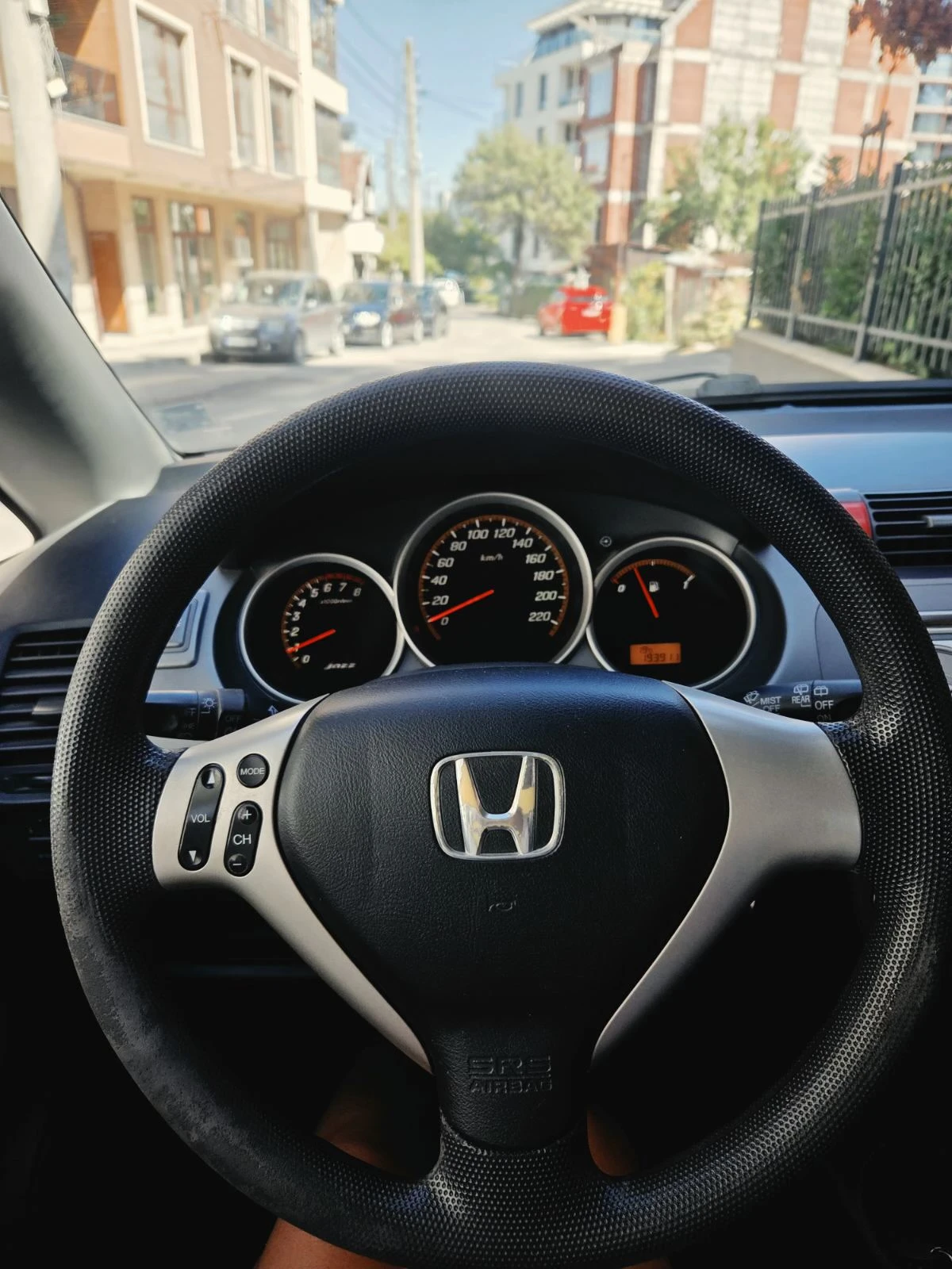 Honda Jazz, снимка 4 - Автомобили и джипове - 56066082