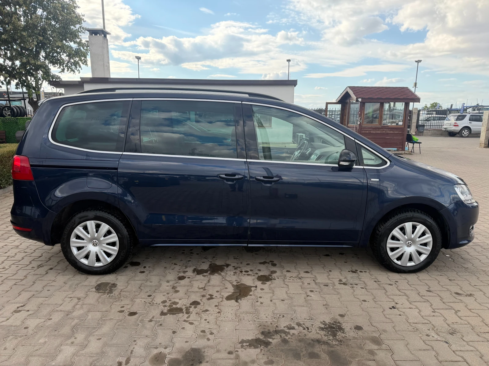 VW Sharan 2.0TDI 4MOTION NAVI/KOJA EURO 5, снимка 5 - Автомобили и джипове - 56199430