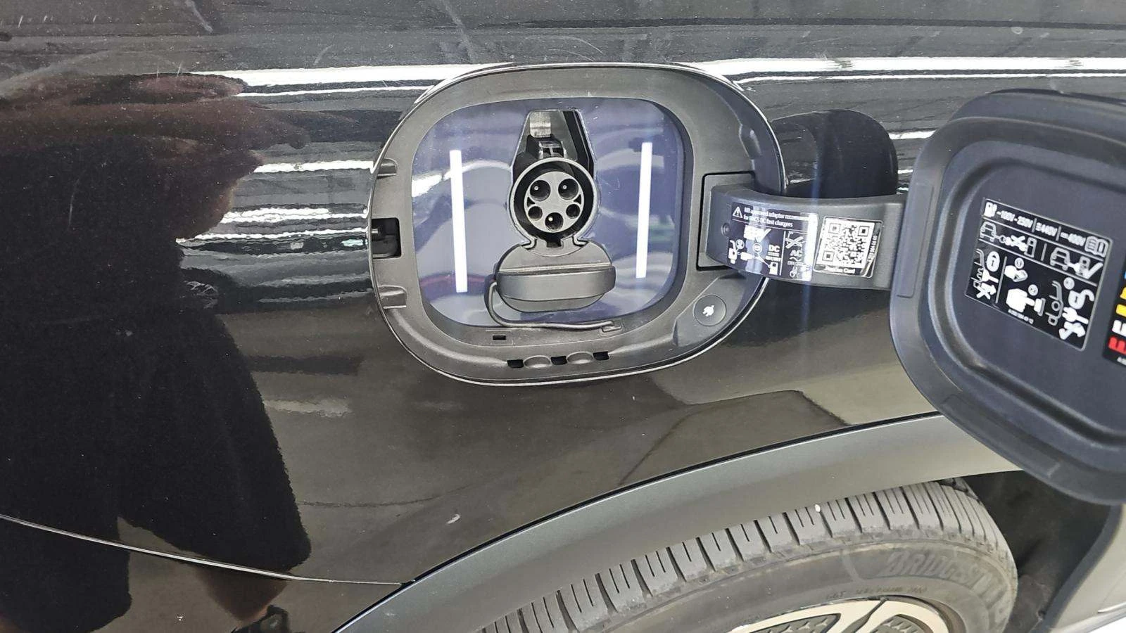 Mercedes-Benz EQS 450 4MATIC SUV, снимка 16 - Автомобили и джипове - 56361858