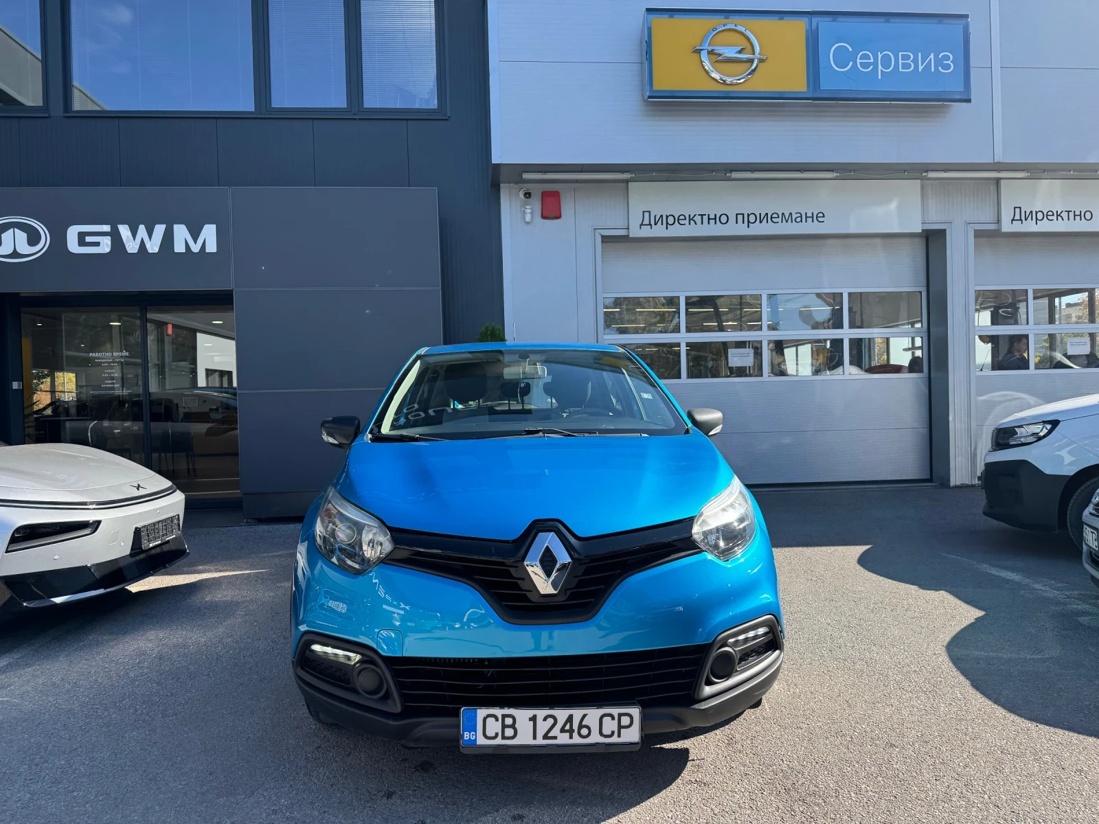 Renault Captur 1.0 TCe  90h.p., снимка 3 - Автомобили и джипове - 56582335