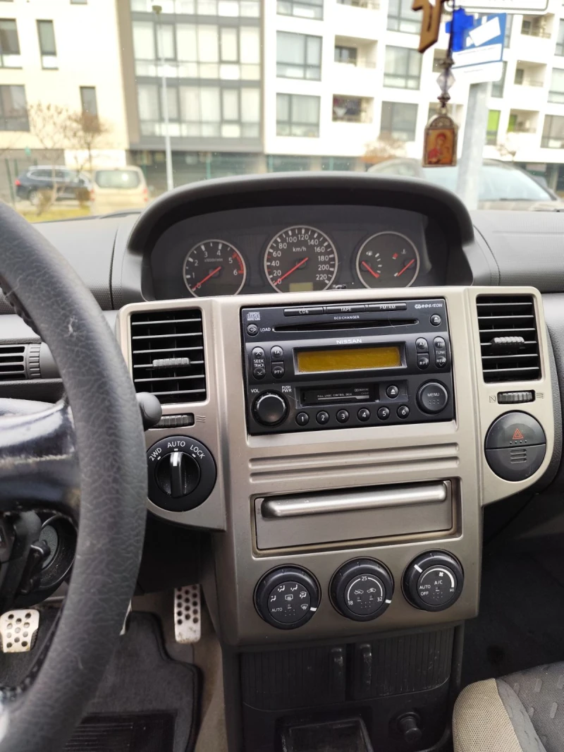 Nissan X-trail, снимка 4 - Автомобили и джипове - 48884671