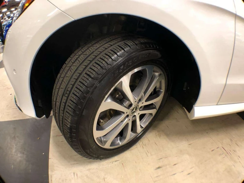 Mercedes-Benz GLE * GLE400 * CARFAX * ЦЕНА ДО БГ, снимка 13 - Автомобили и джипове - 53154190