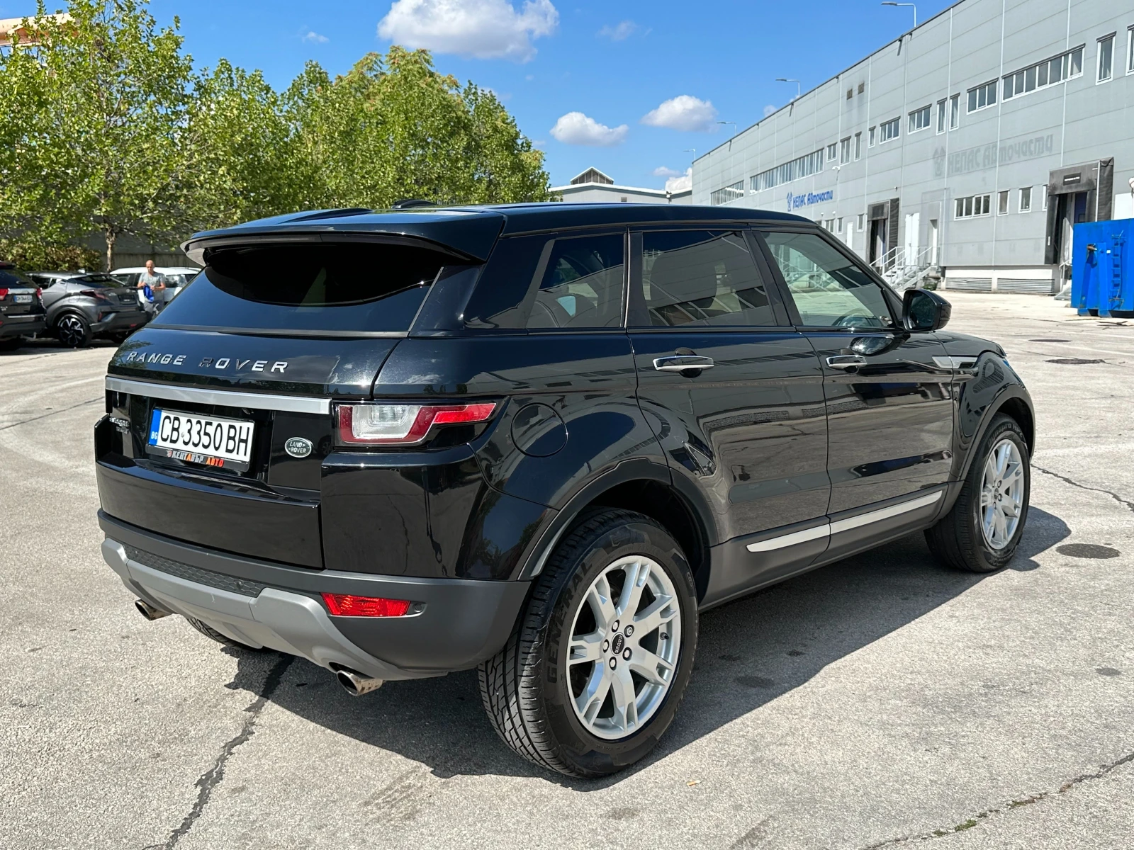 Land Rover Range Rover Evoque 2.0D 180к.с. Facelift - изображение 4