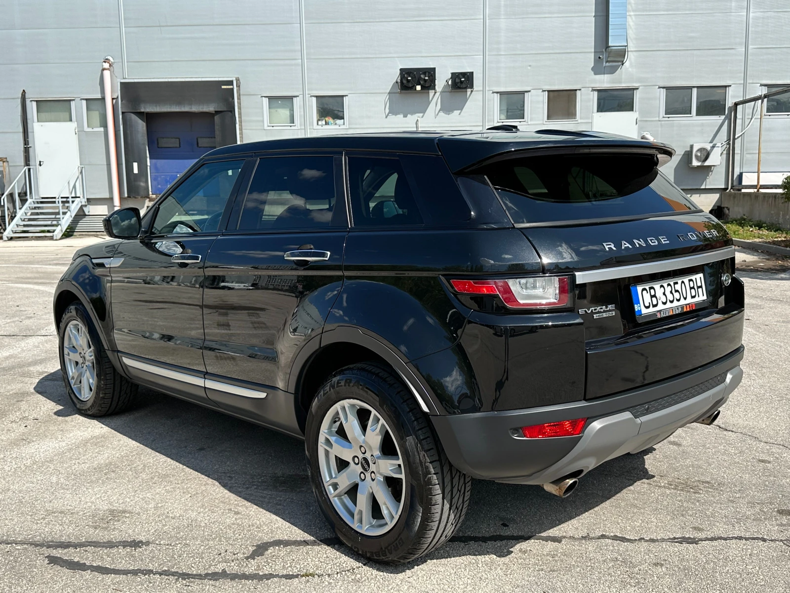 Land Rover Range Rover Evoque 2.0D 180к.с. Facelift - изображение 3