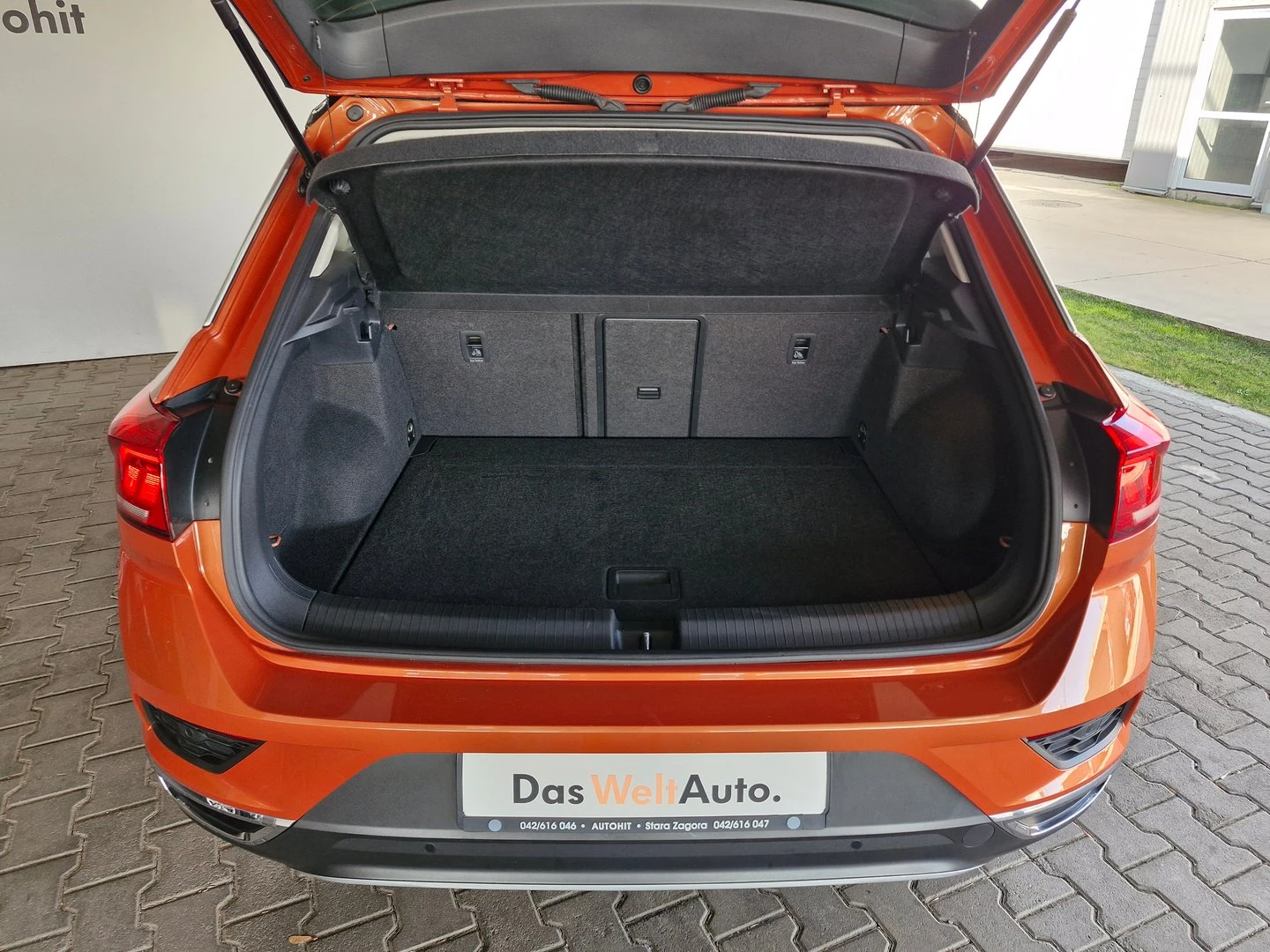 VW T-Roc VW T- Roc Design 2.0 TDI 4MOTION BMT - изображение 10