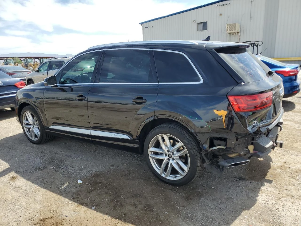 Audi Q7 * Aвто Кредит*  - изображение 3