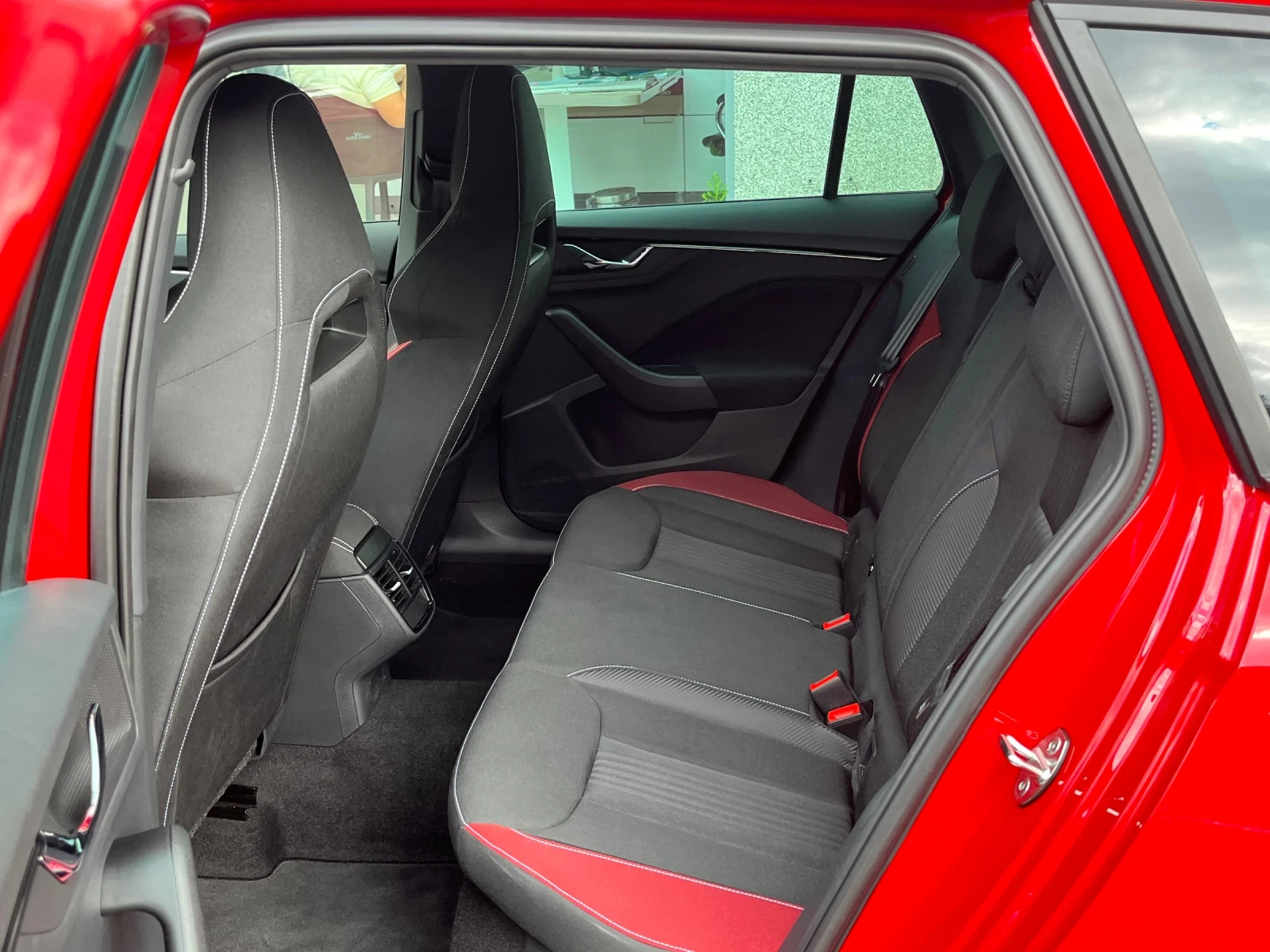 Skoda Kamiq 1.5 TSI MONTE CARLO - изображение 6