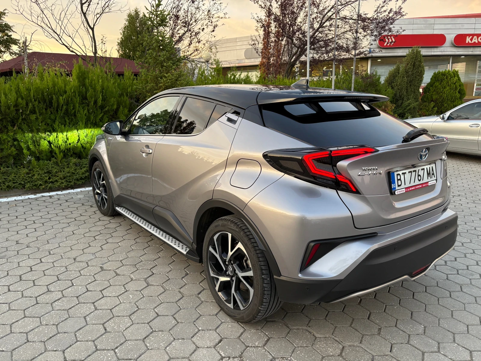 Toyota C-HR 1.8 hybrid - изображение 8