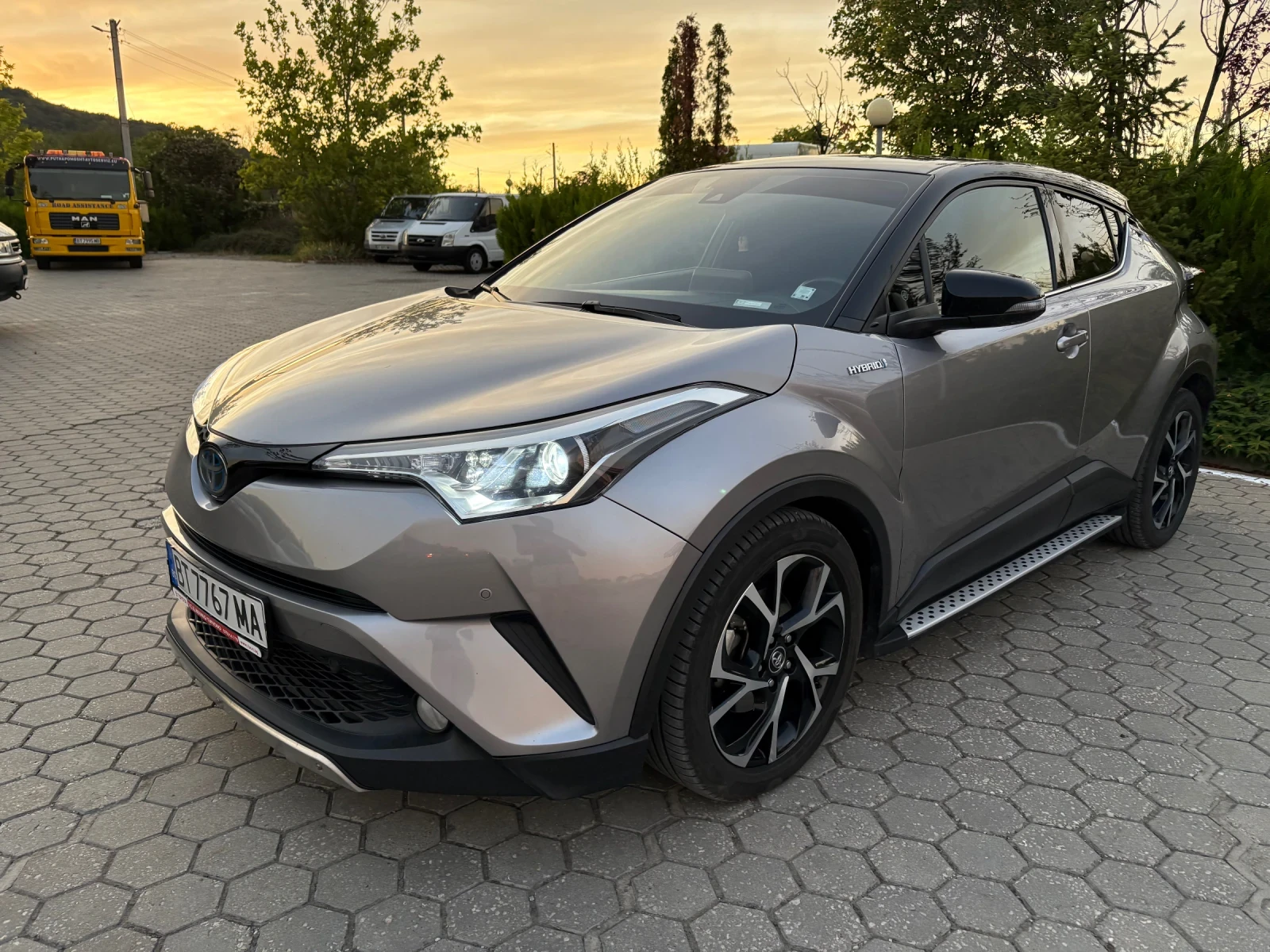Toyota C-HR 1.8 hybrid - изображение 2