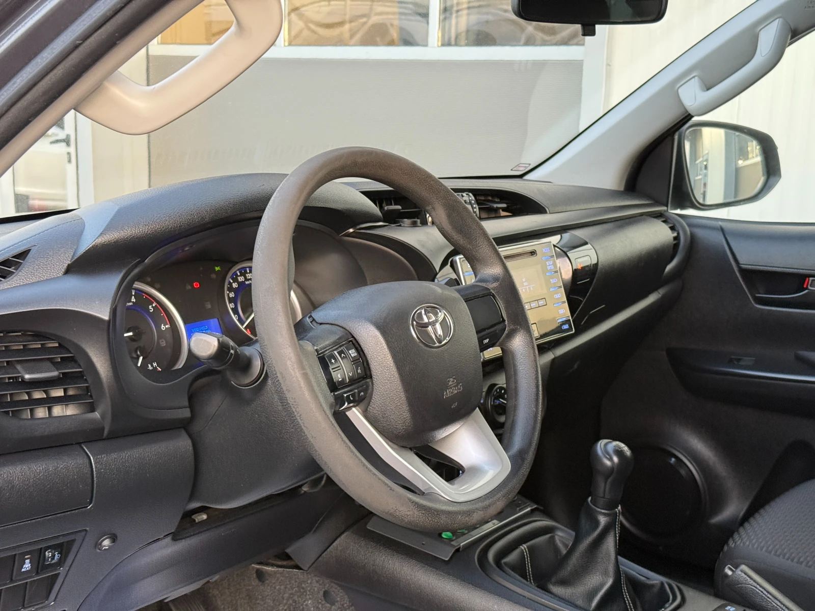 Toyota Hilux N1 - изображение 9