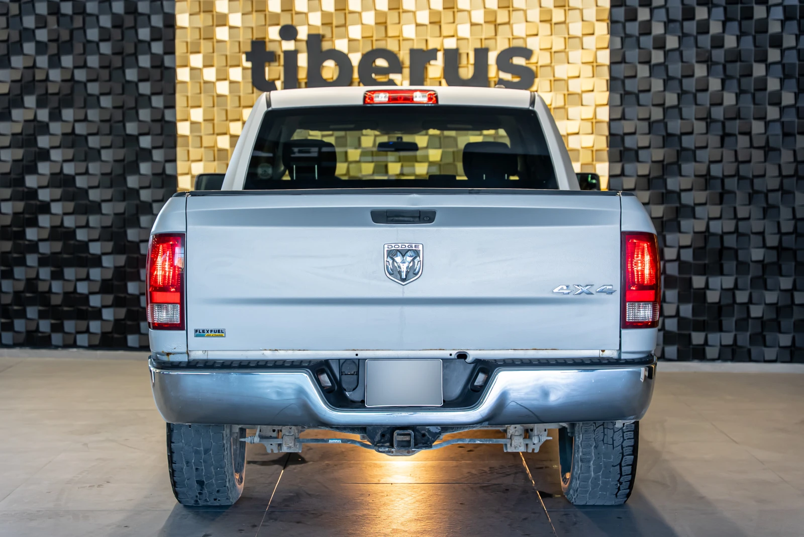 Dodge RAM 1500, снимка 4 - Автомобили и джипове - 54407876