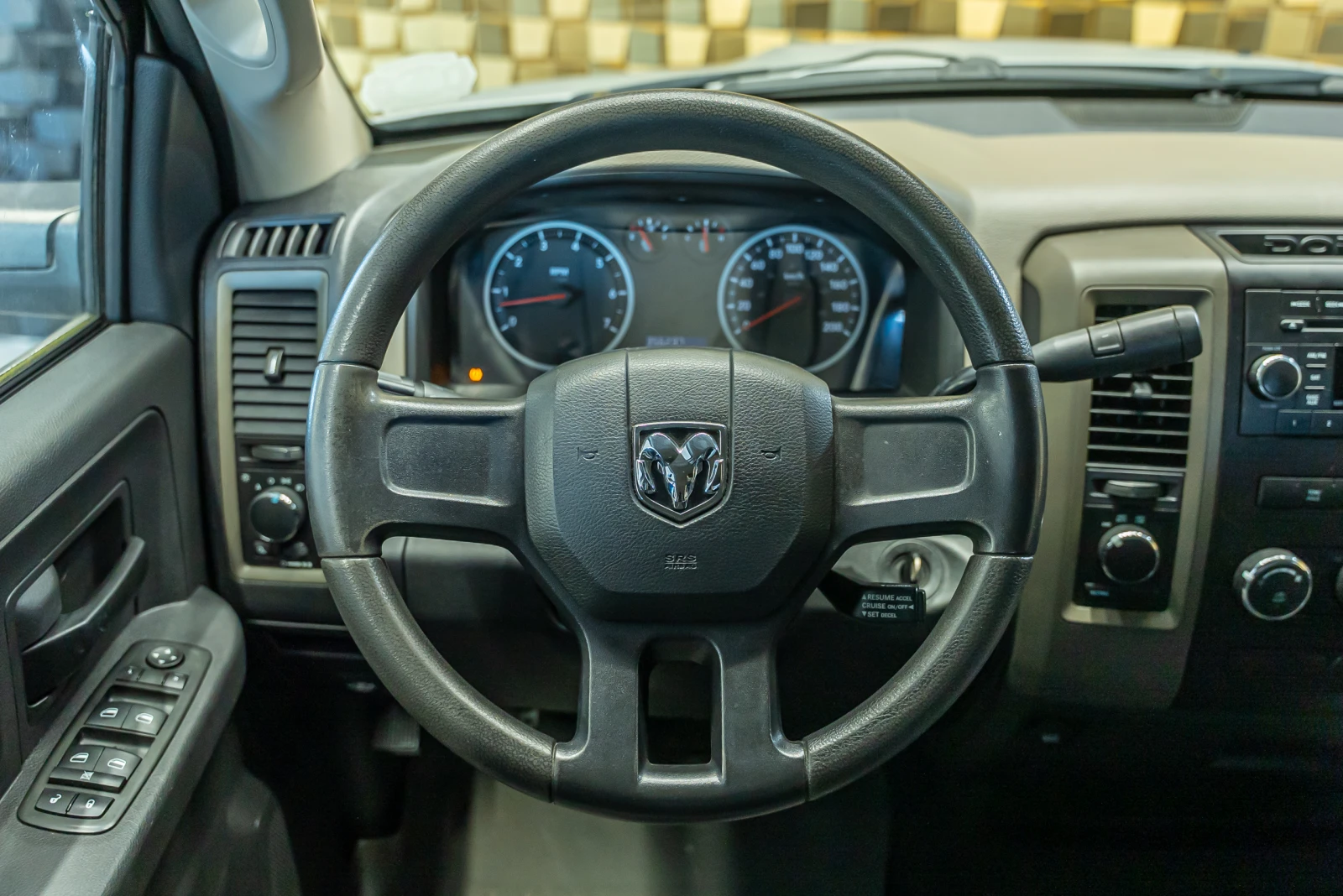 Dodge RAM 1500, снимка 12 - Автомобили и джипове - 54407876