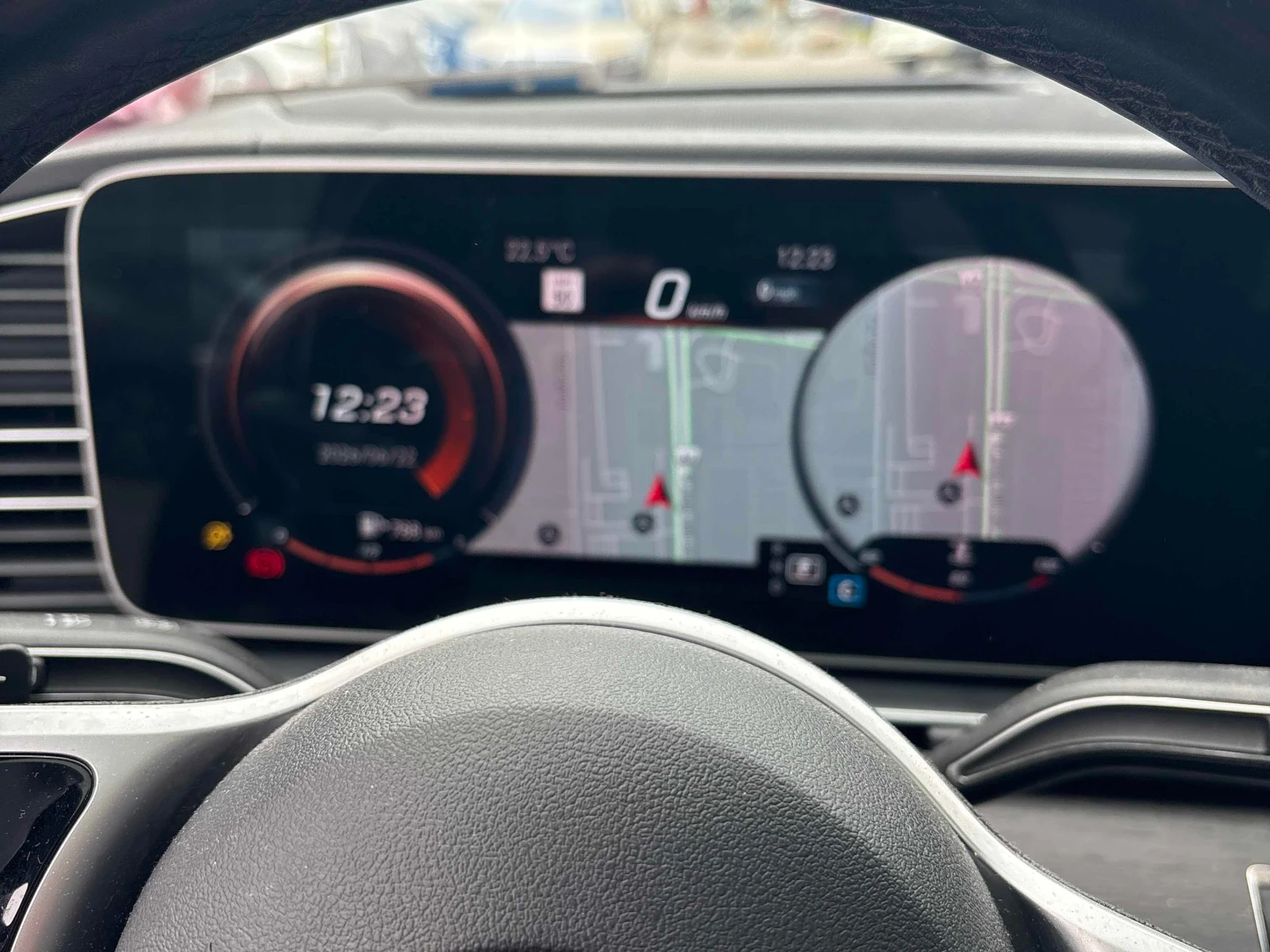 Mercedes-Benz GLE 350 4MATIC* AMG PACK* BURMESTER* HUD* 360* PANO, снимка 10 - Автомобили и джипове - 55012881