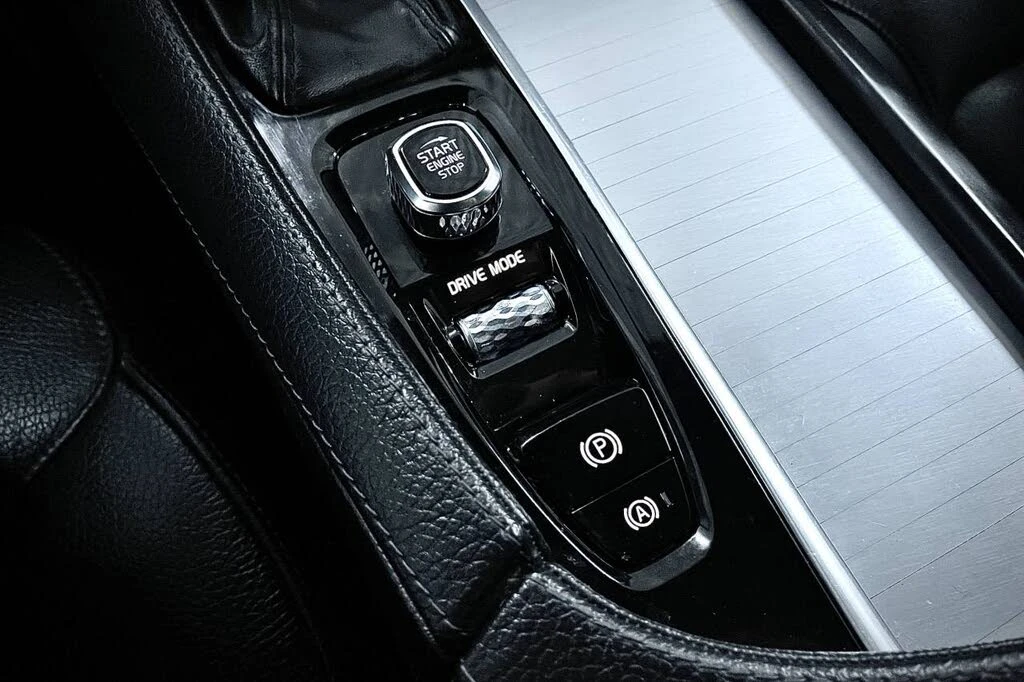 Volvo Xc90  T6 Momentum AWD* DISTR* PANO* CAM* ПОДГРЕВ* , снимка 15 - Автомобили и джипове - 55100086
