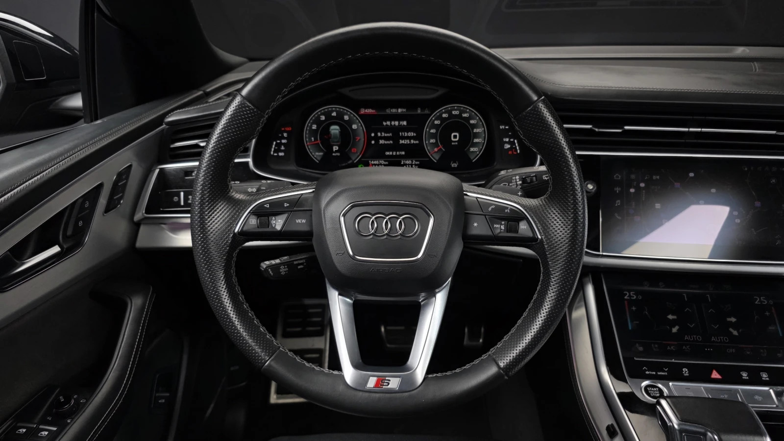 Audi Q8 55 TFSI quattro* HUD* SOFT CLOSE* 360* КРАЙНА ЦЕНА, снимка 13 - Автомобили и джипове - 55349419
