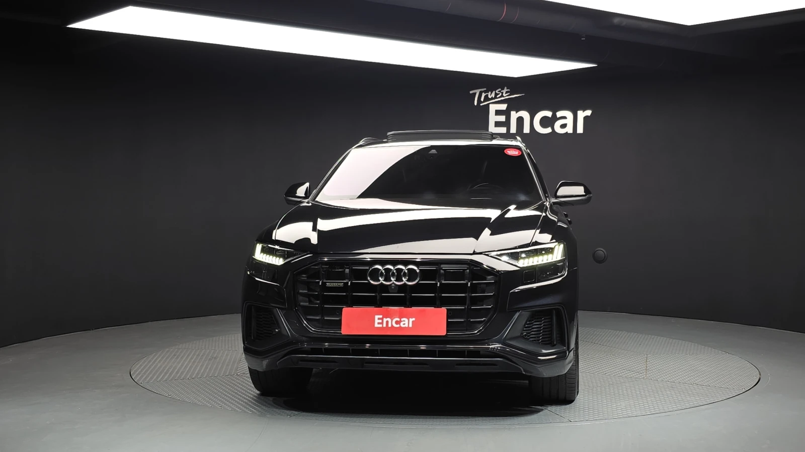 Audi Q8 55 TFSI quattro* HUD* SOFT CLOSE* 360* КРАЙНА ЦЕНА, снимка 3 - Автомобили и джипове - 55349419